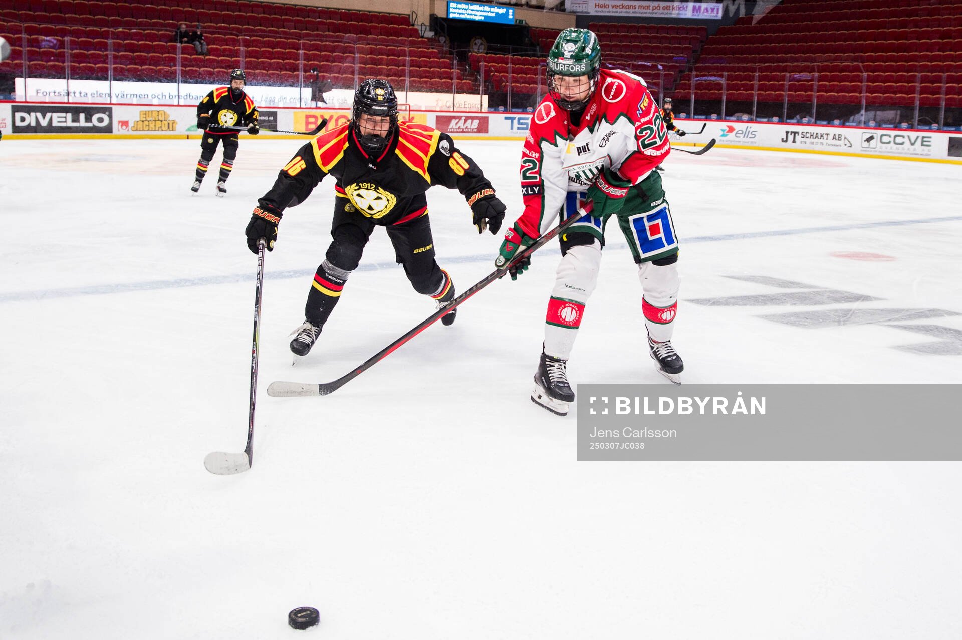 Brynäs Sanni Vanhanen och Frölundas Andrea Dalen