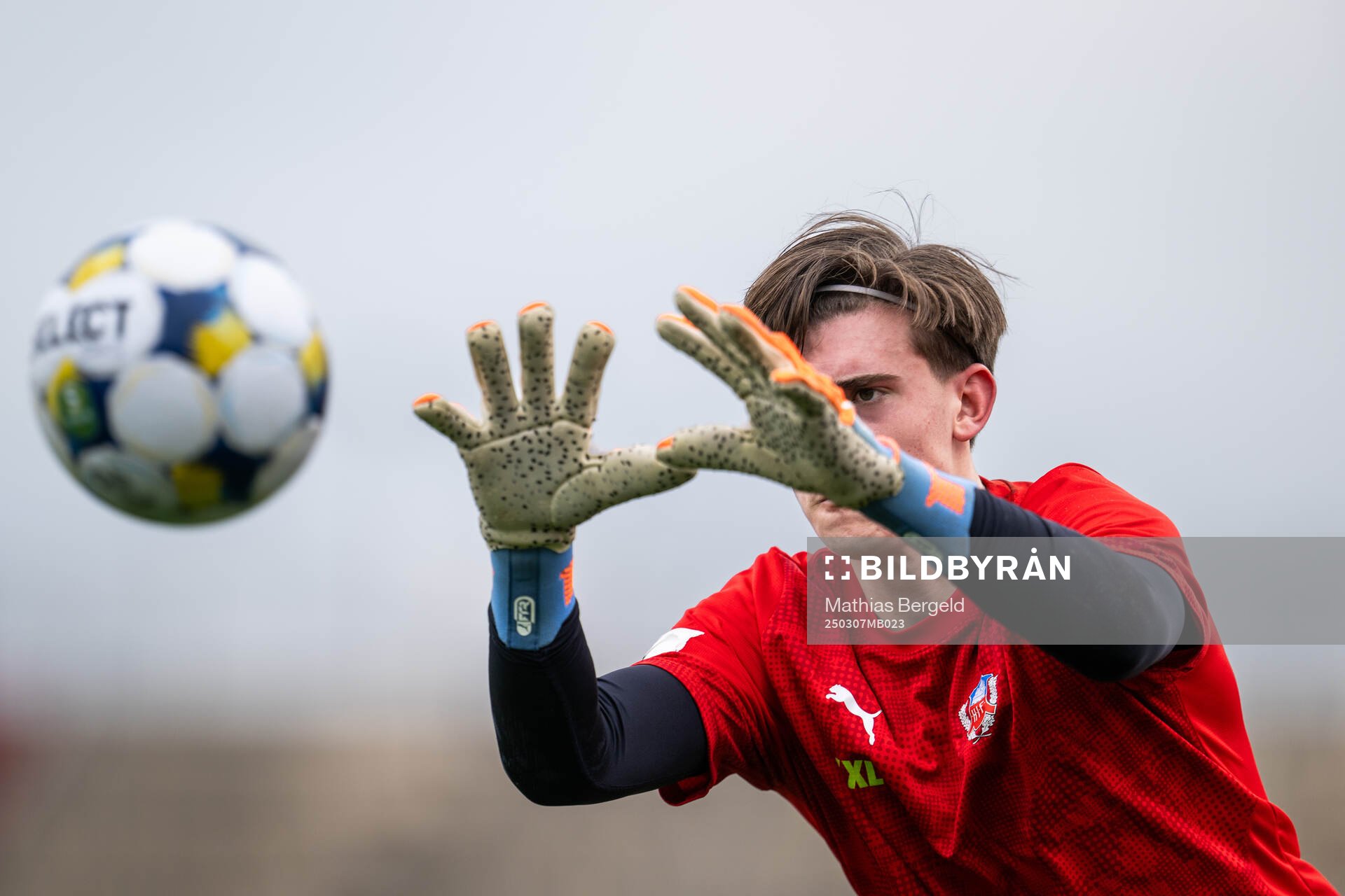 Målvakt Victor Wagnborg under en fotbollsträning med Helsingborg den 7 mars 2025 i Palma de Mallorca. 