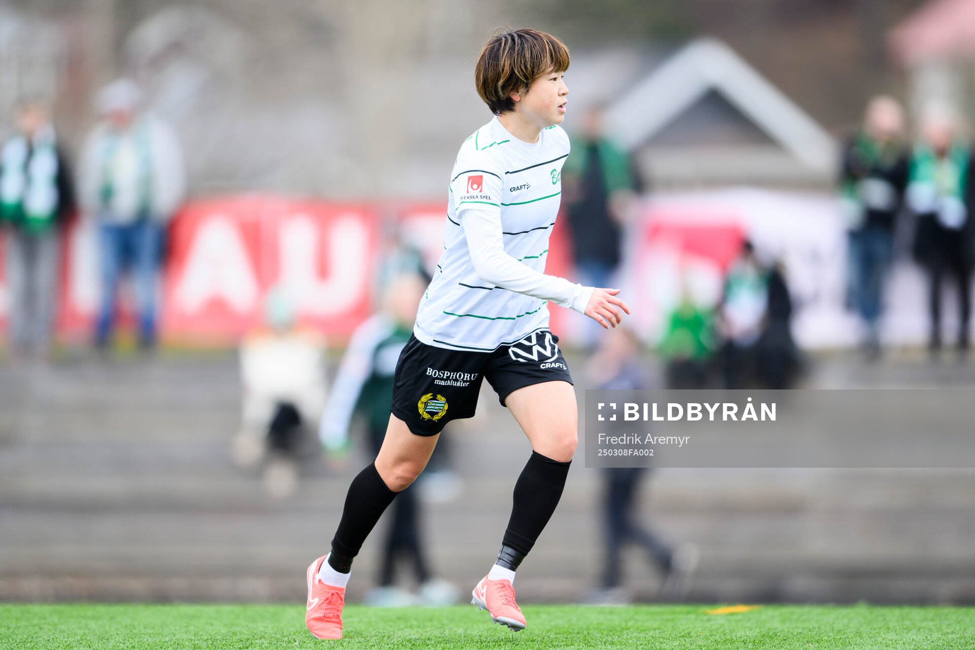 Hammarbys Asato Miyagawa inför fotbollsmatchen i Svenska Cupen mellan Alingsås och Hammarby den 8 mars 2025 i Alingsås. 