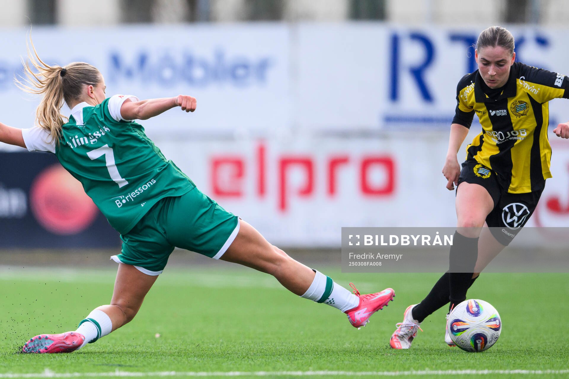 Alingsås Isabella Svanström och Hammarbys Smilla Vallotto
