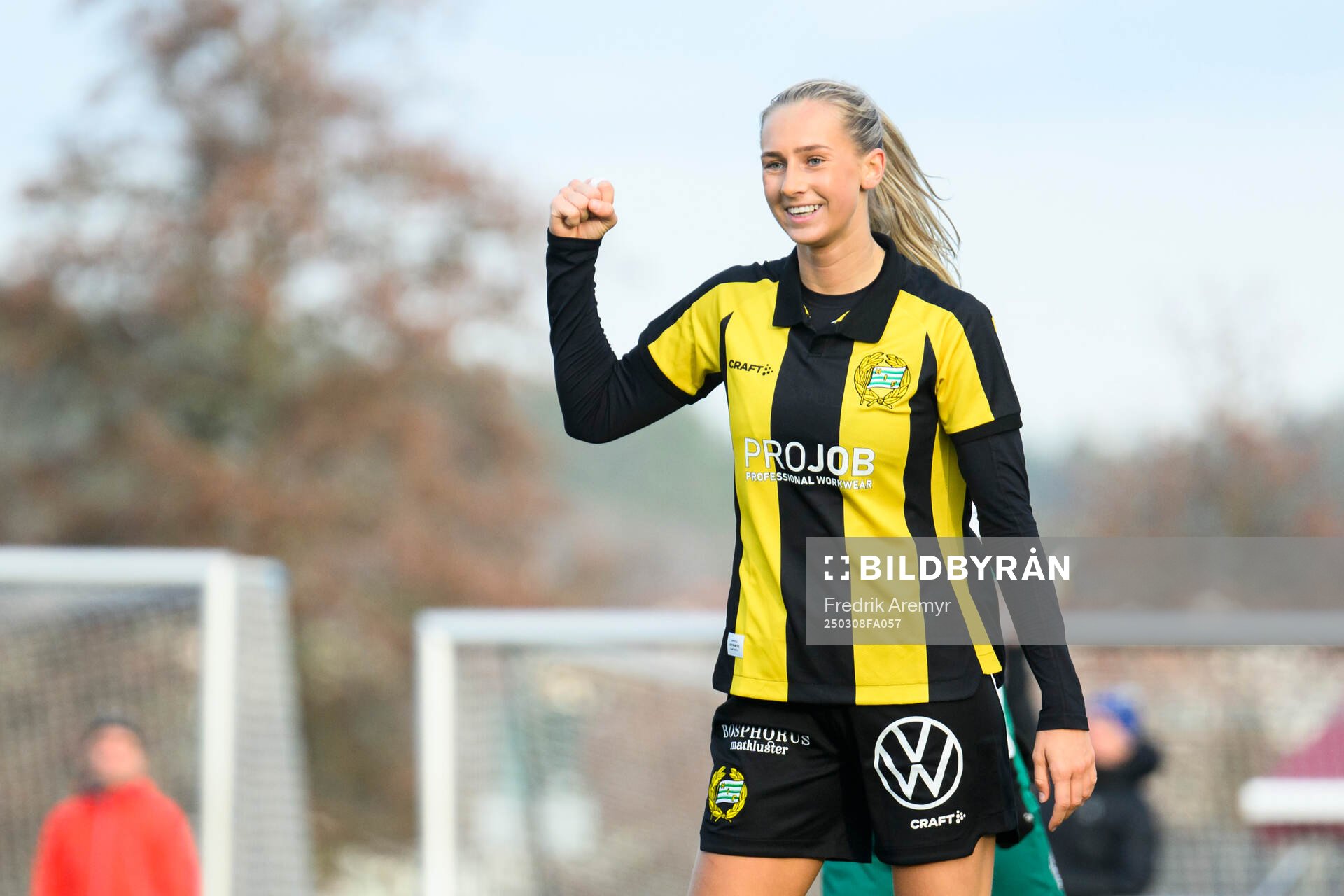 Hammarbys målskytt Ellen Wangerheim jublar