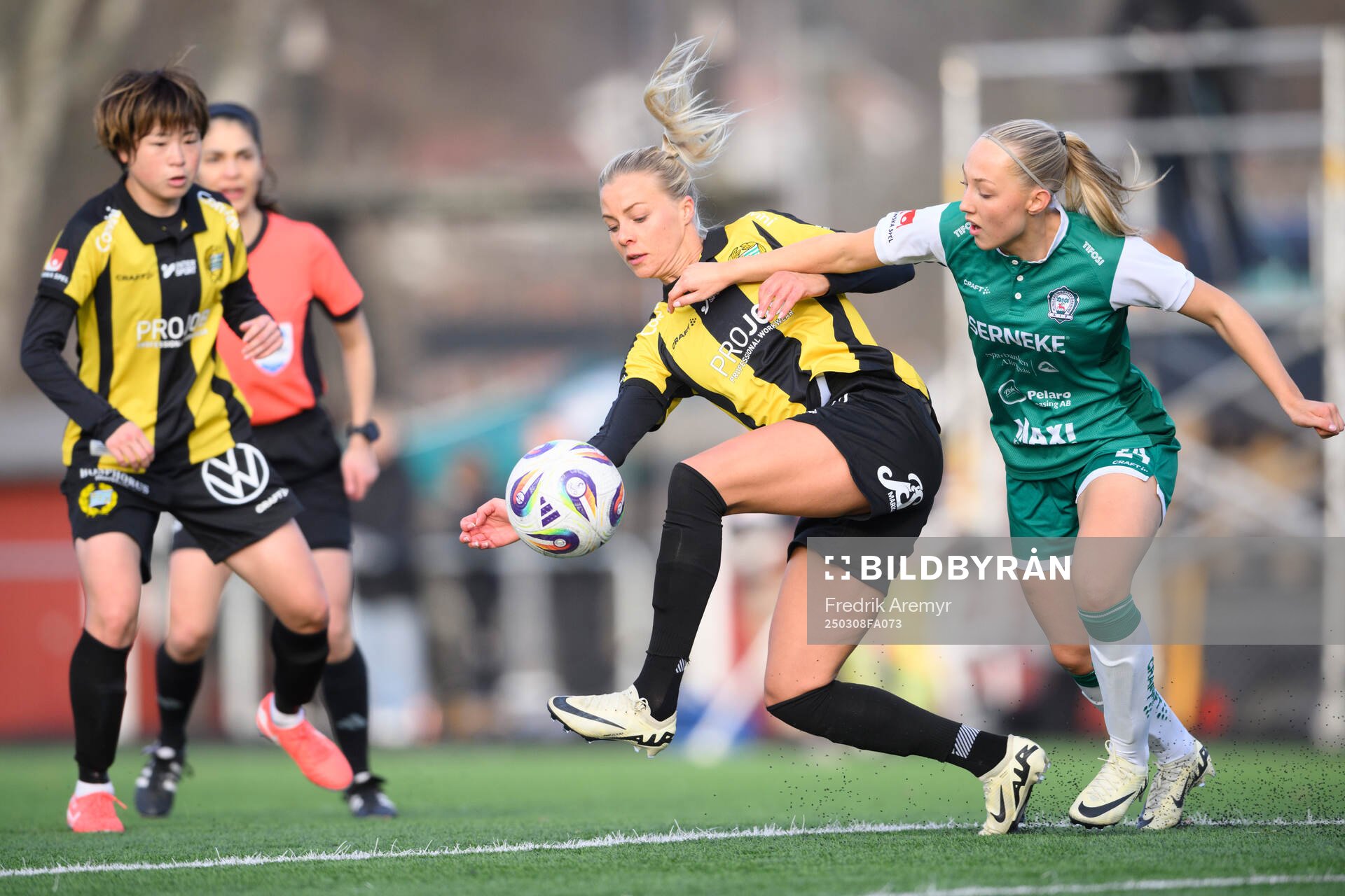 Hammarbys Lotta Ökvist  och Alingsås Saga Fredgren