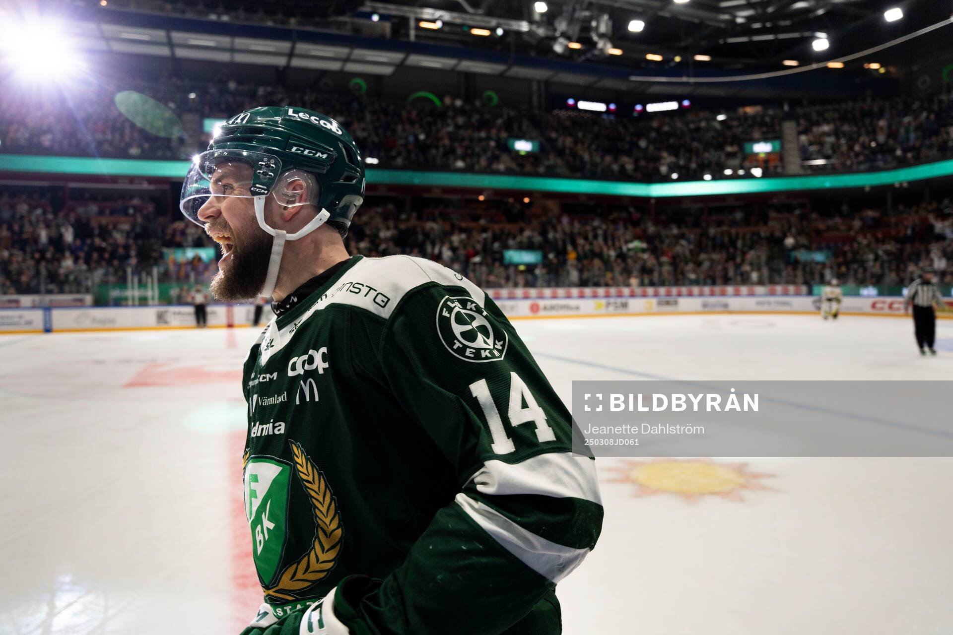 Färjestads Henrik Björklund jublar