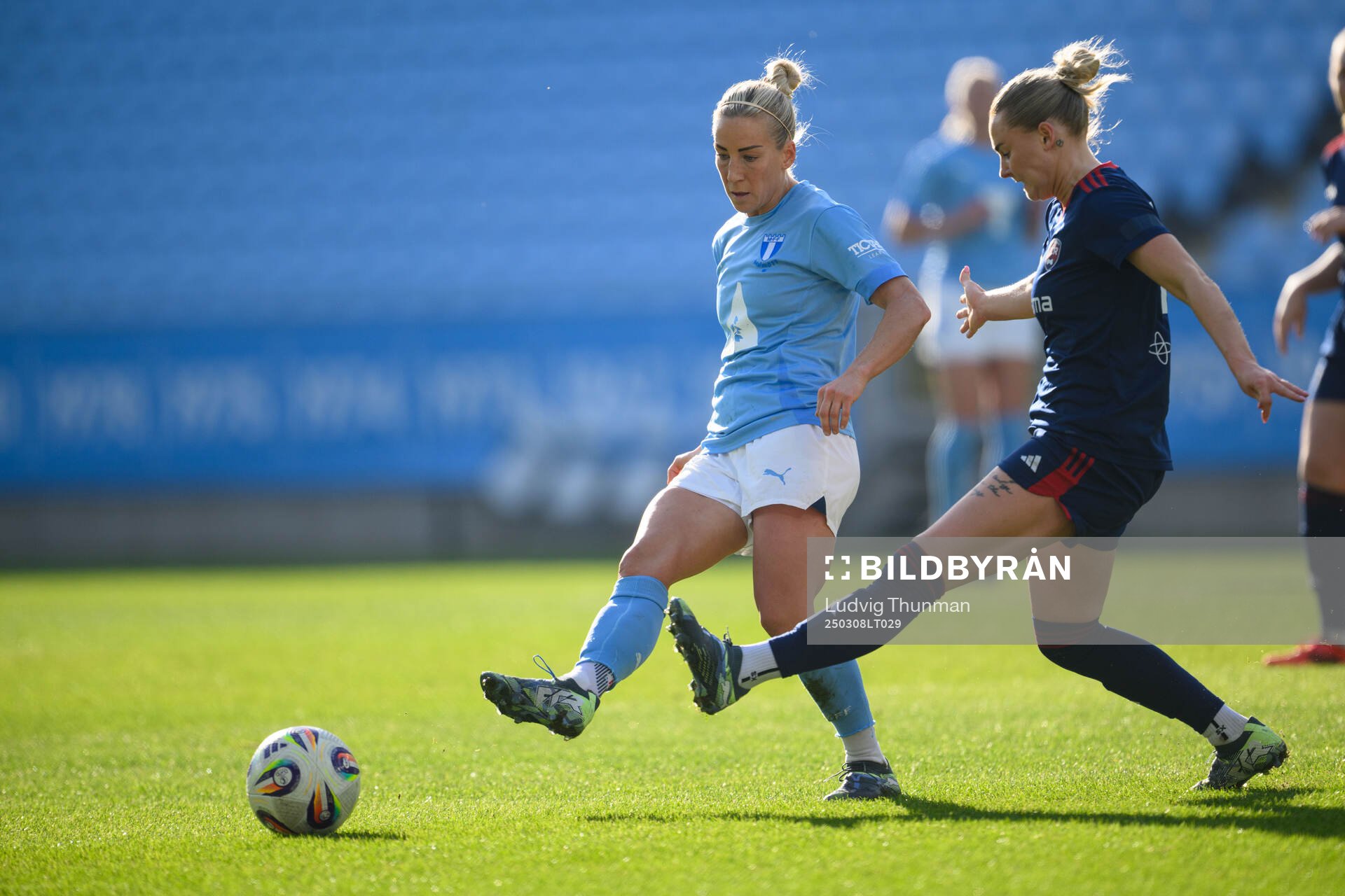 Malmö FFs Mia Persson under fotbollsmatchen i Svenska Cupen mellan Malmö FF och Rosengård den 8 mars 2025 i Malmö. 