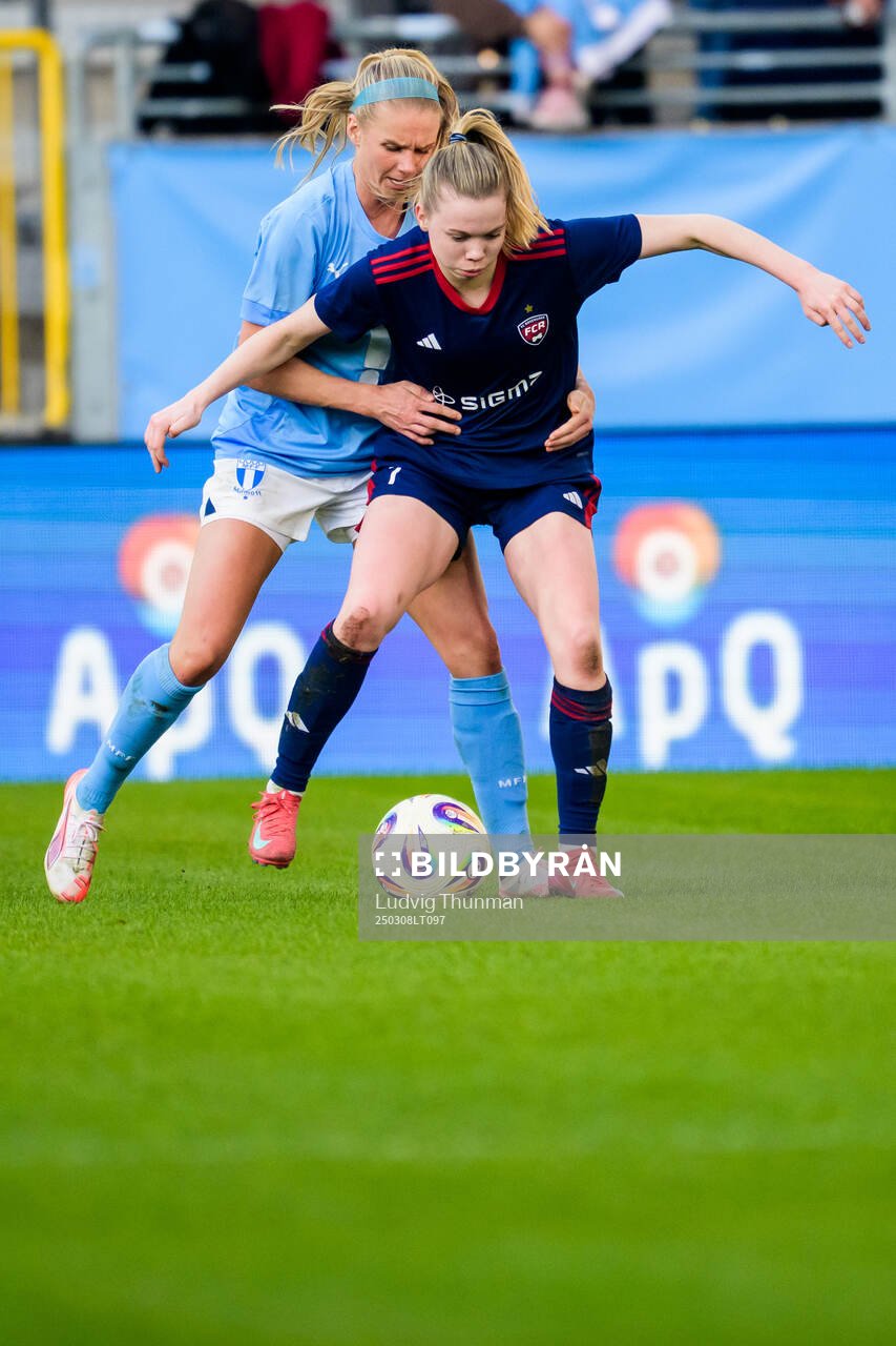 Malmö FFs Nellie Lilja och Rosengårds Bea Sprung