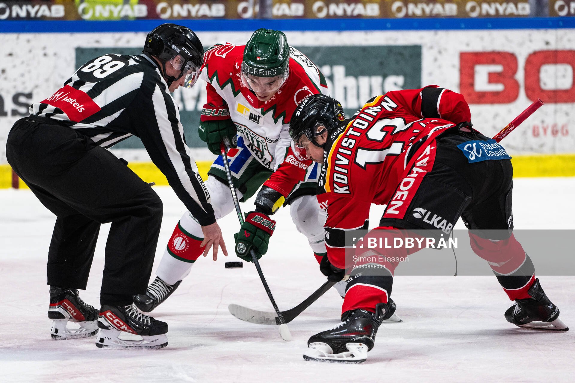 Frölundas David Edstrom och Luleås Eetu Koivistoinen