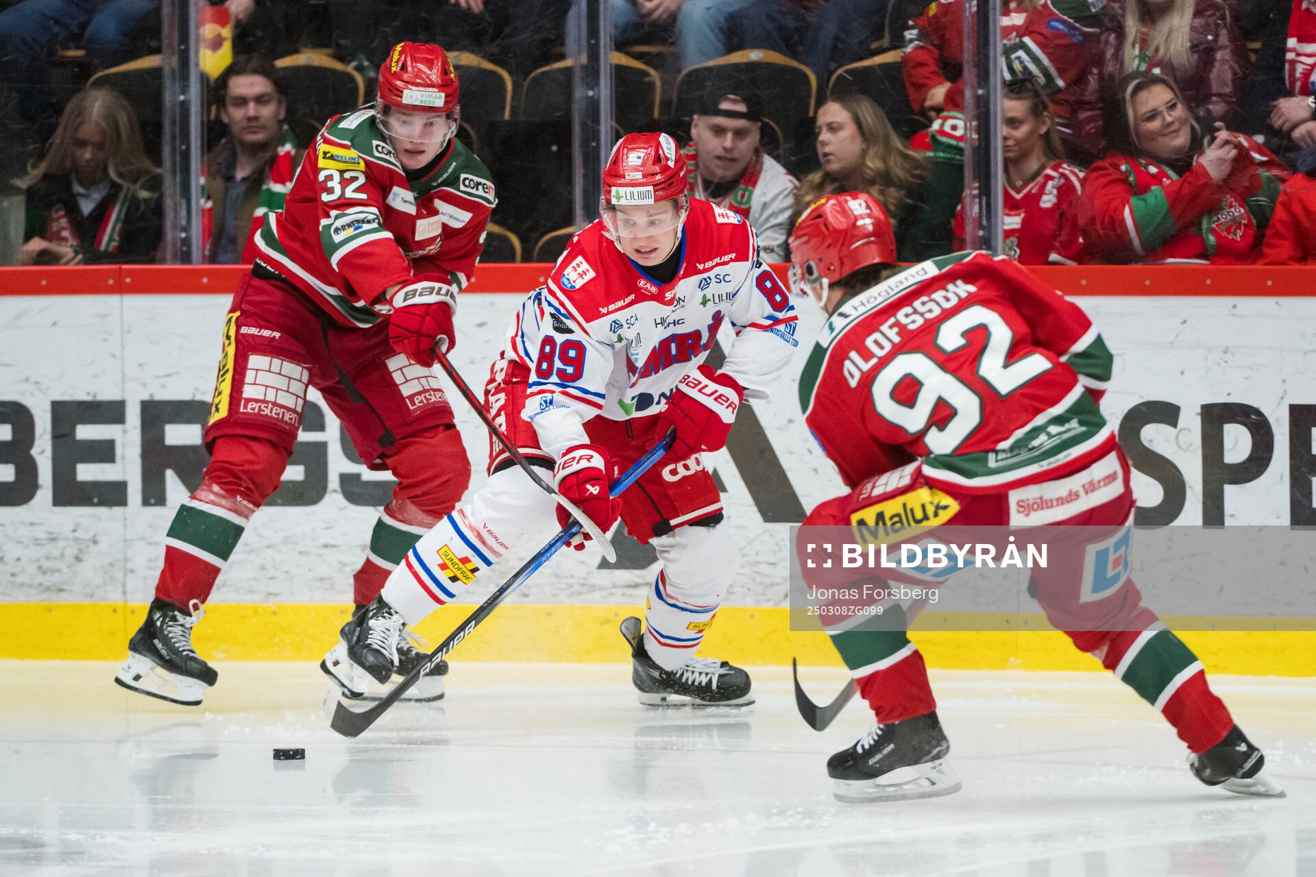 Timrås Oliver Kapanen och Modos Theodor Niederbach och