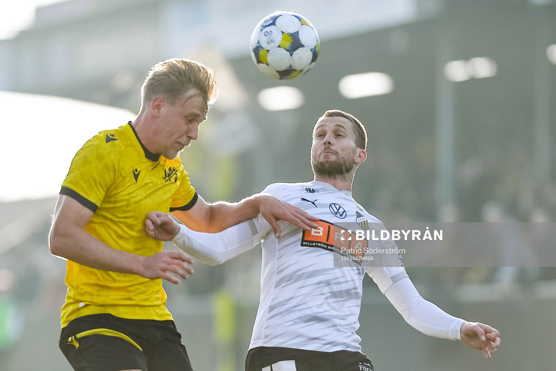 Mjällbys Herman Johansson och Häckens Adam Lundkvist