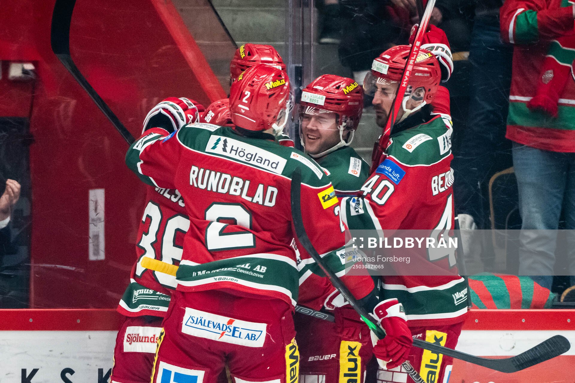 Modos Oscar Pettersson jublar