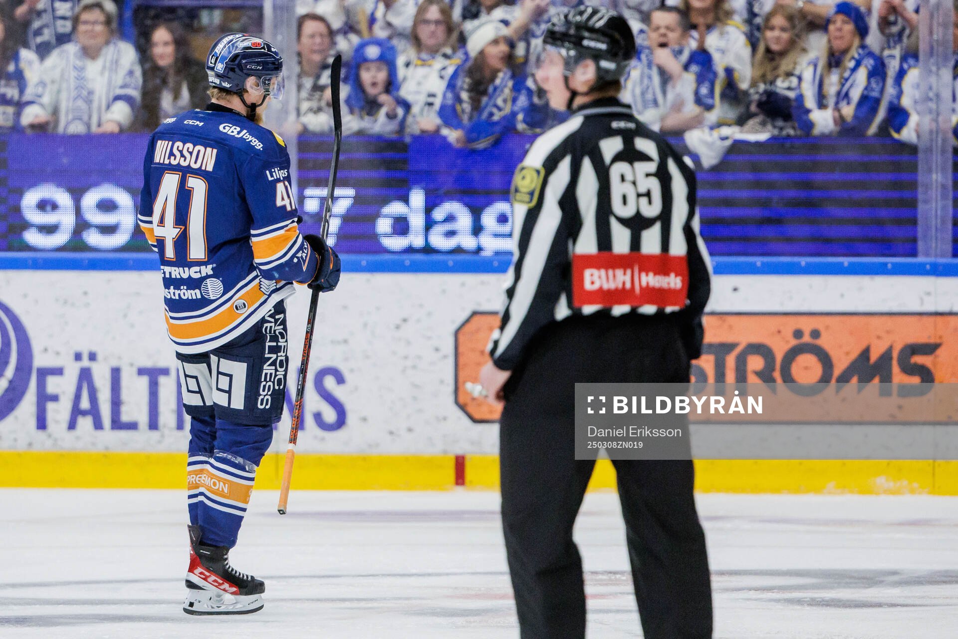 Växjös Ludvig Nilsson lämnar isen