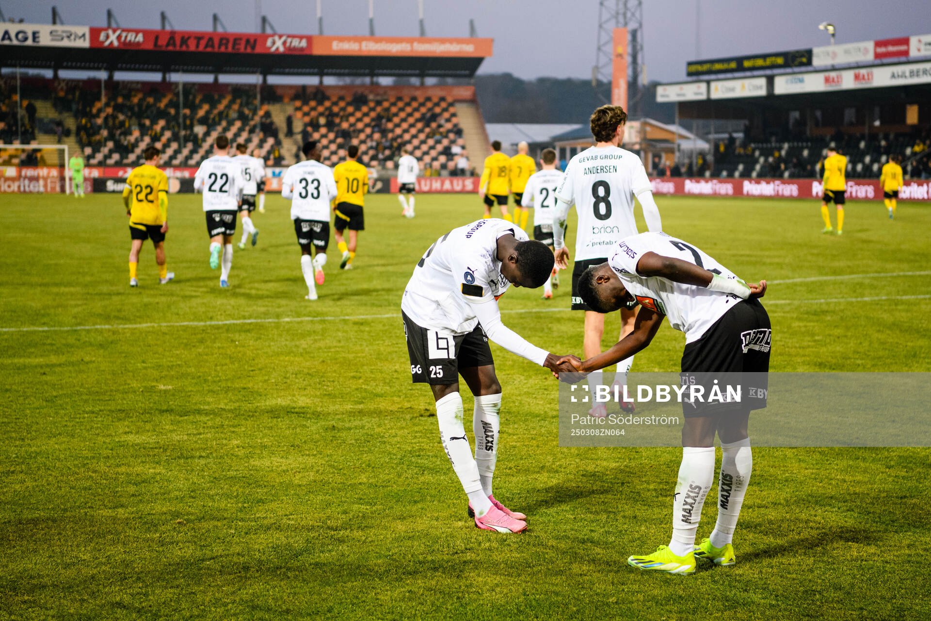 Häckens Abdoulaye Faye jublar