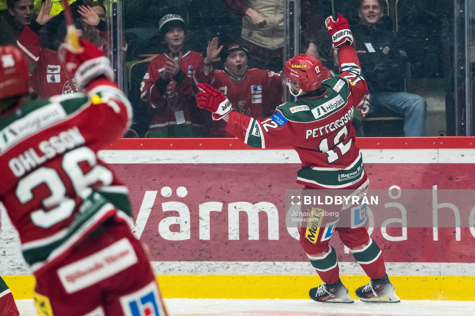 Modos Oscar Pettersson jublar