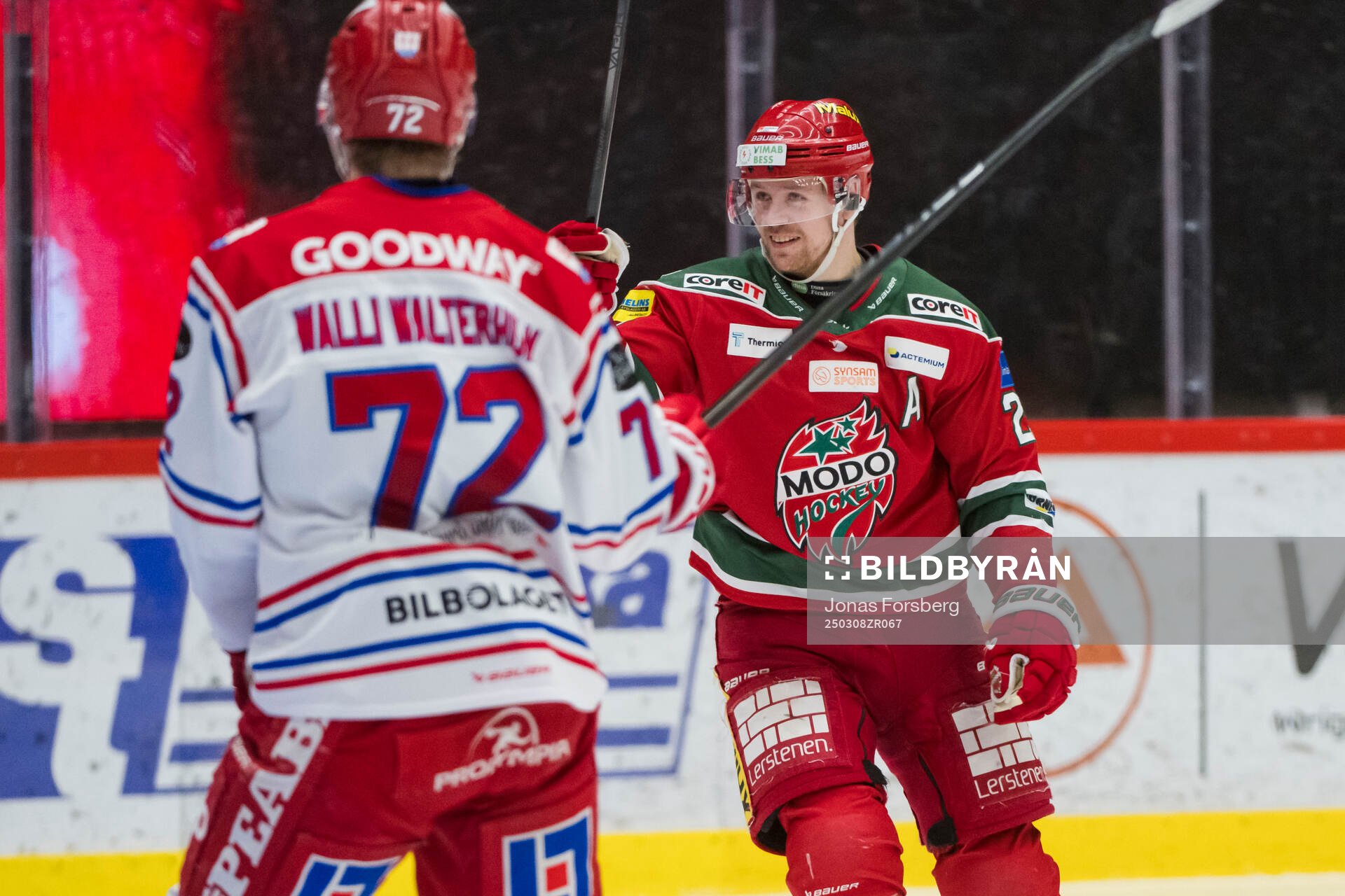 Modos Mikkel Aagaard jublar