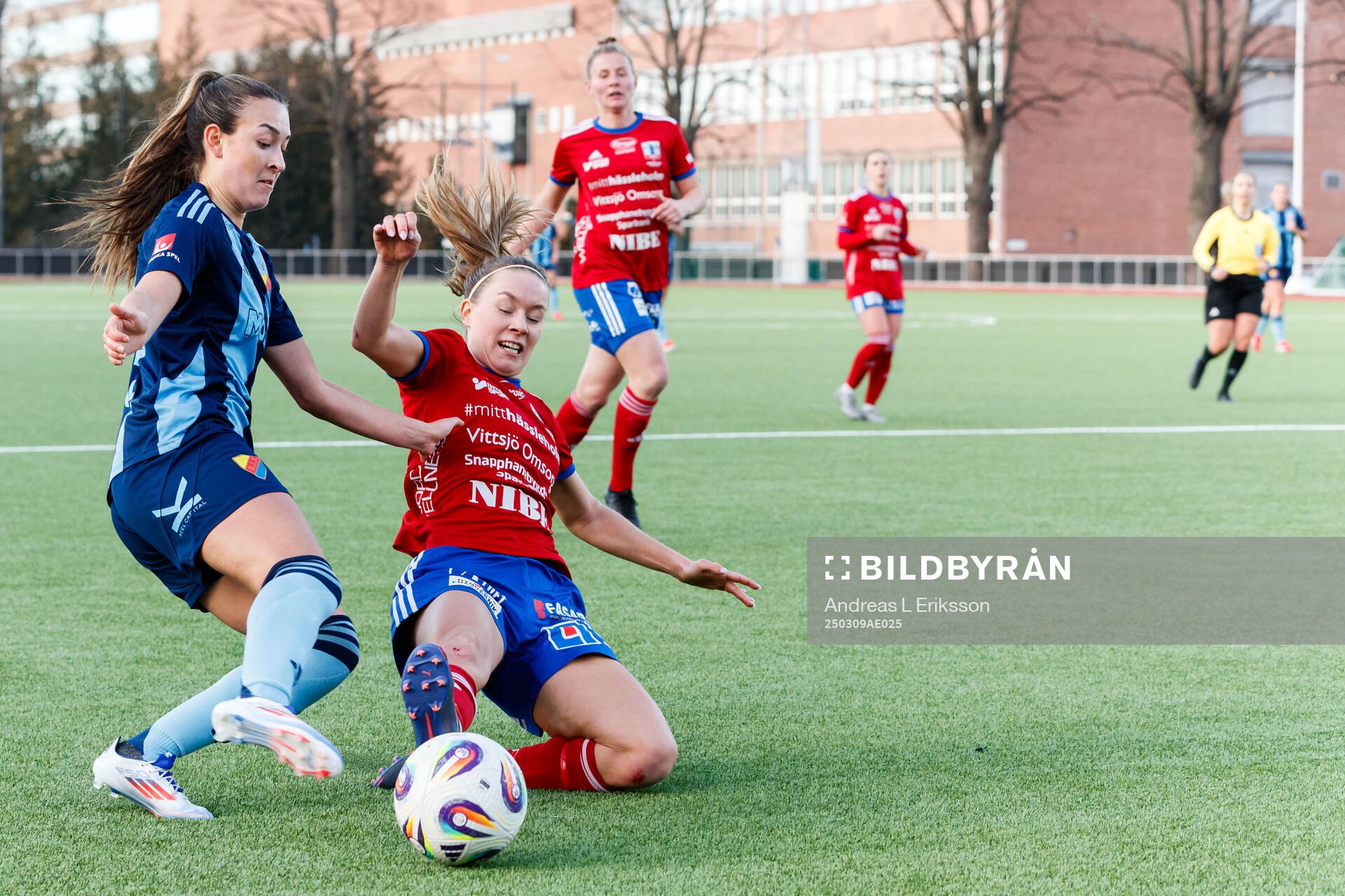 Djurgårdens Lucia Duras och Vittsjös Amanda Altheden