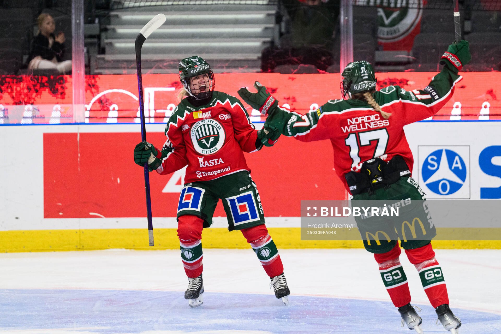 Frölundas Sydney Brodt jublar