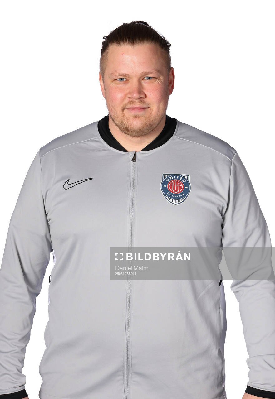 Eskilstuna Uniteds assisterande tränare Anton Olsson