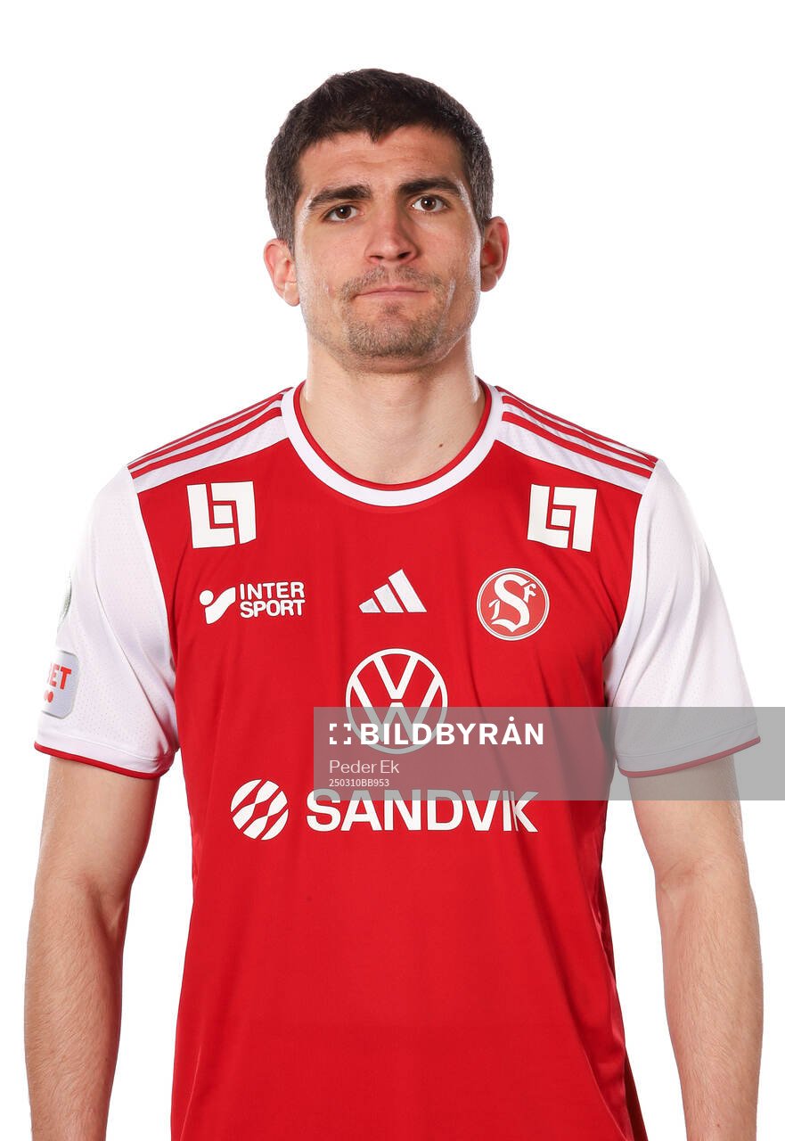 Sandvikens Taulant Parallangaj