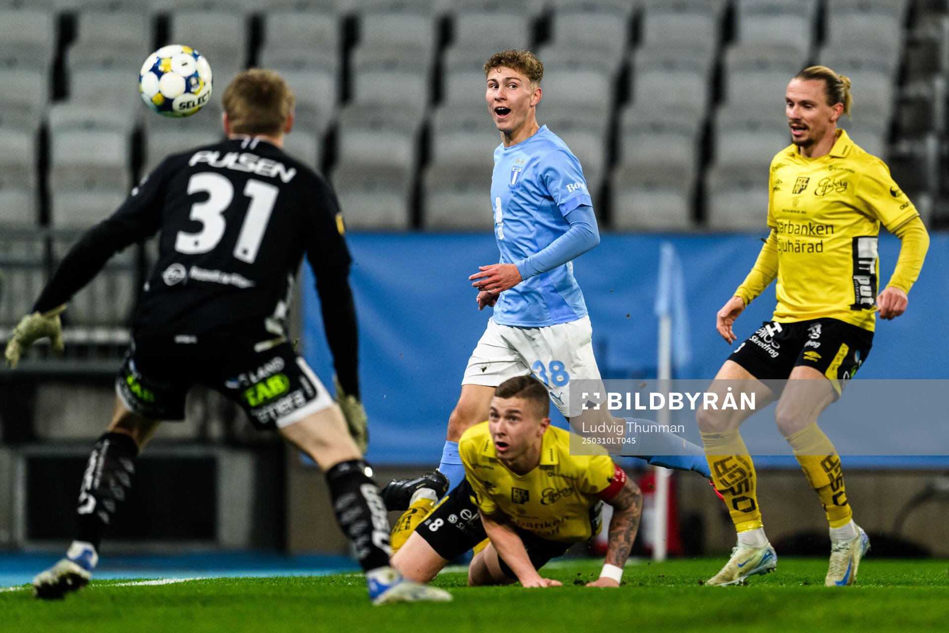 Malmö FFs Hugo Bolin och Elfsborgs Niklas Hult och