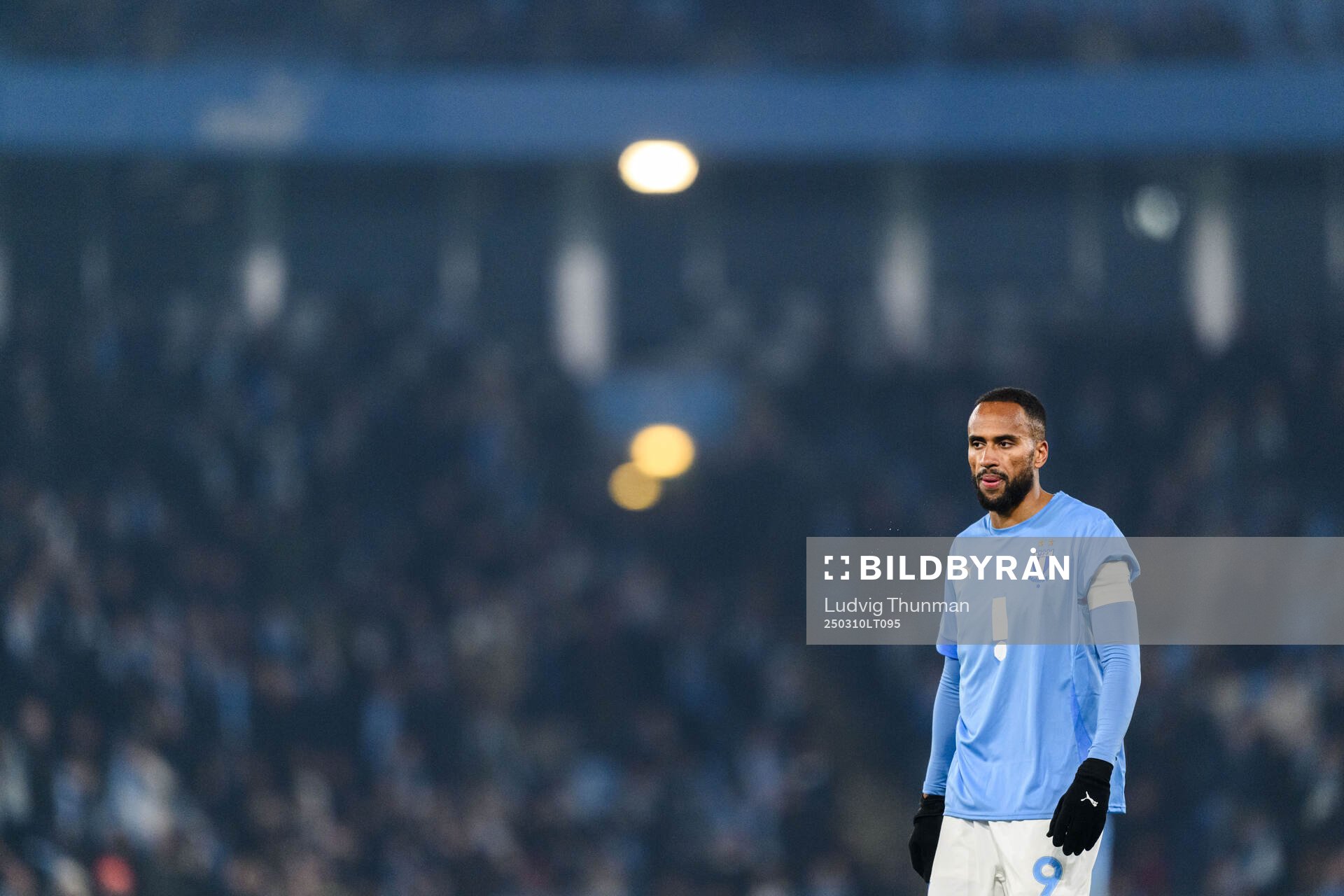 Malmö FFs Isaac Kiese Thelin deppar