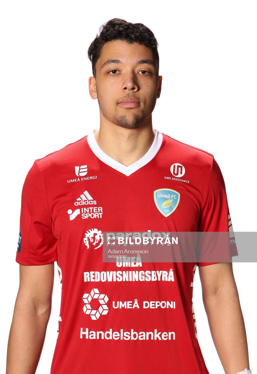 Umeås målvakt Alexander Hellgren Villegas