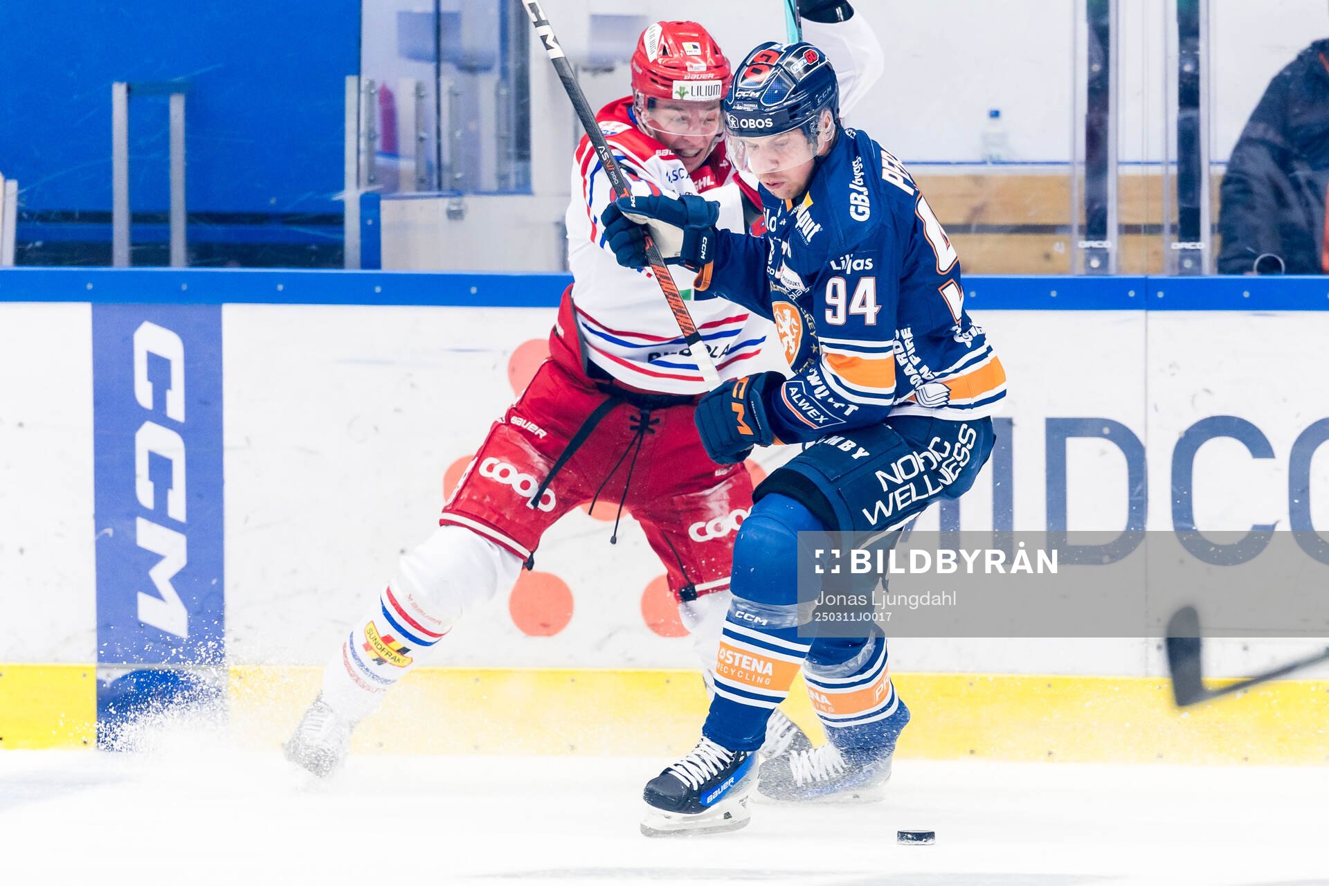 Timrås Oliver Johansson och Växjös Joel Persson