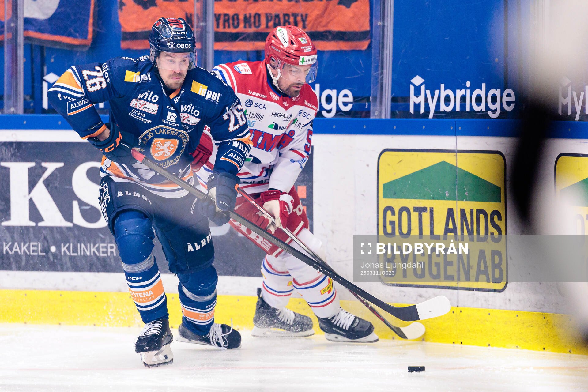 Växjös Emil Larsson och Timrås Anton Lander