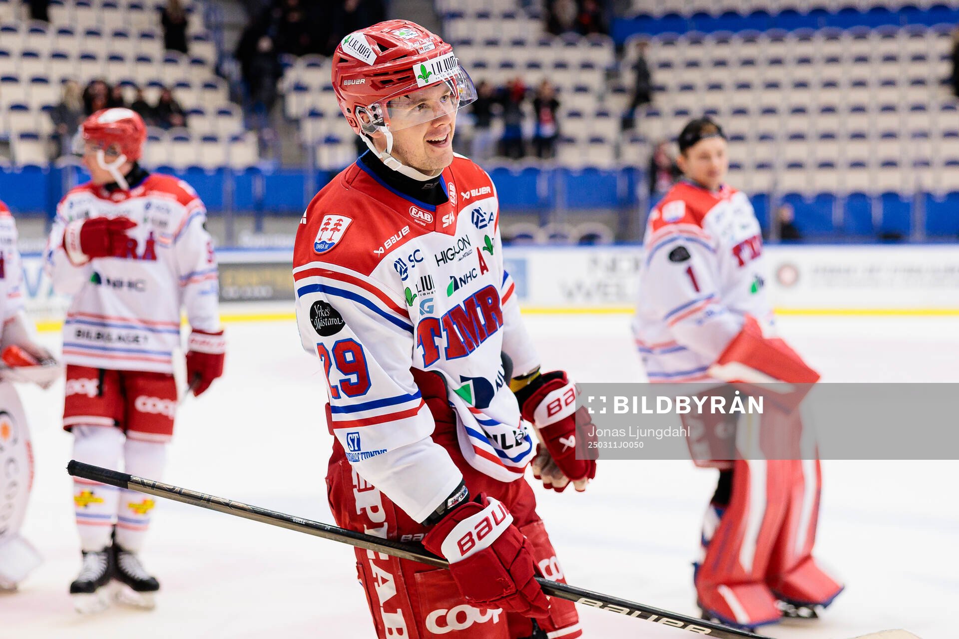 Timrås Filip Hållander jublar
