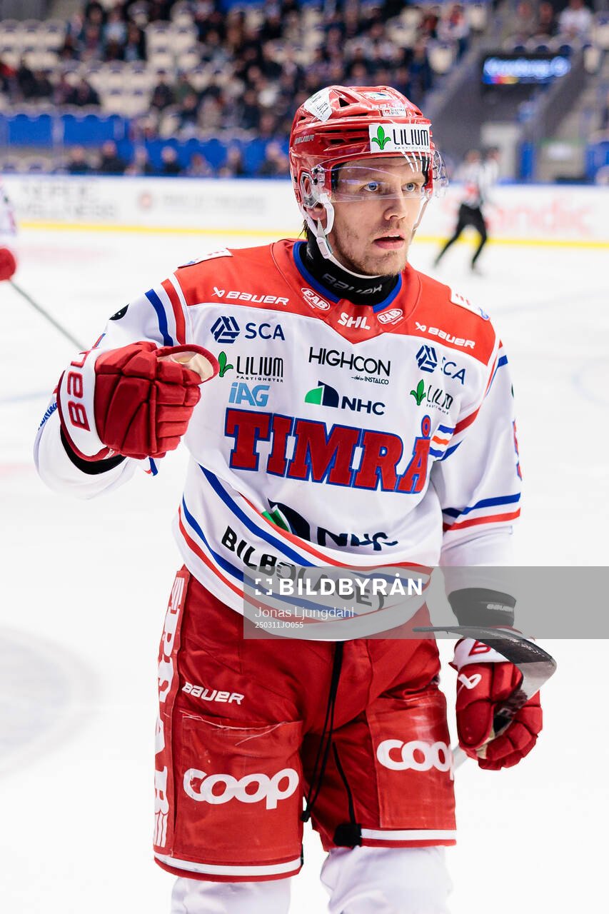 Timrås Anton Wedin jublar