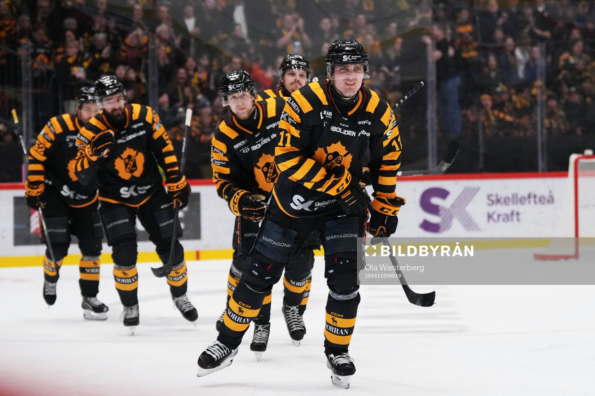 Skellefteås Max Lindholm jublar
