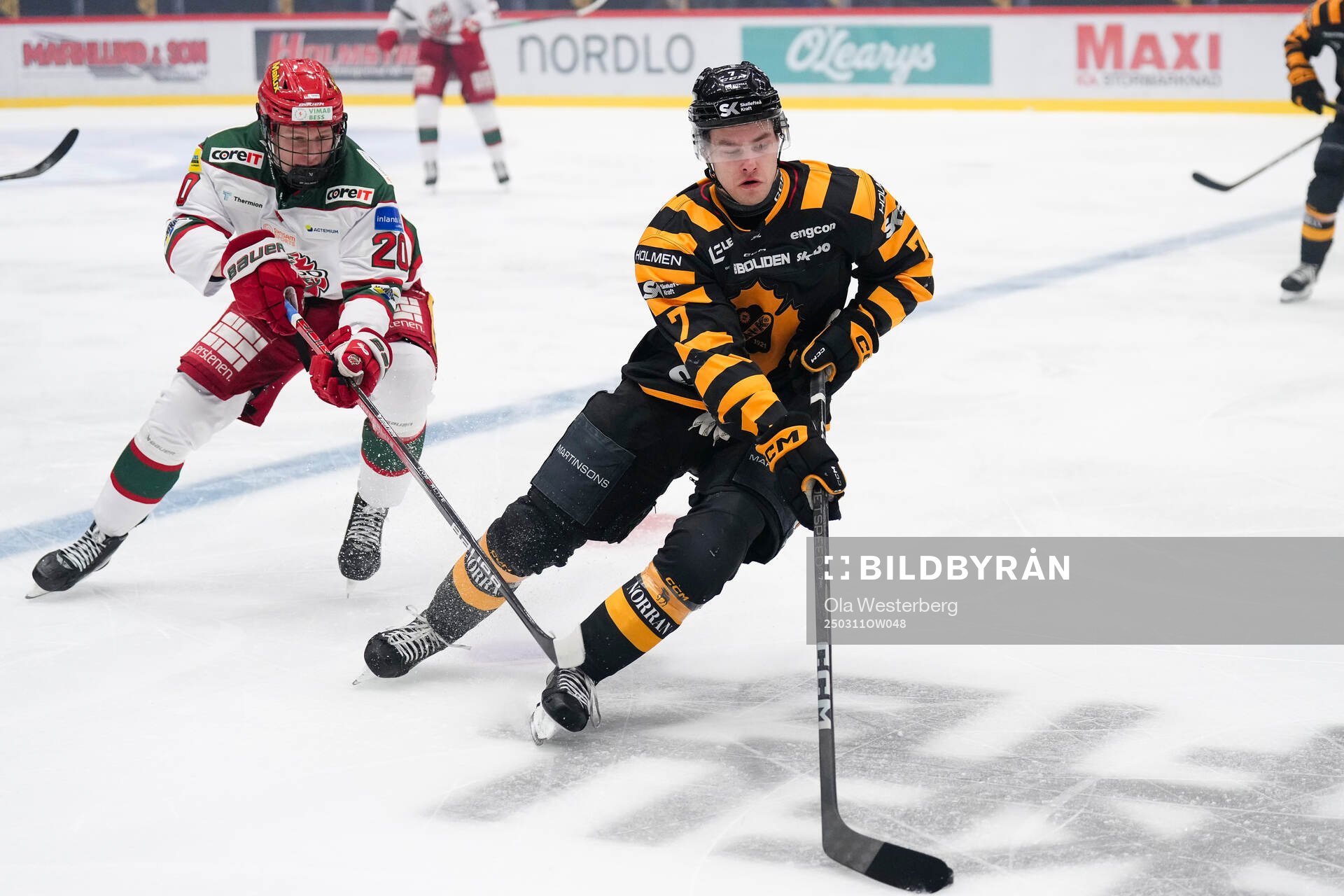 Modos Milton Gästrin och Skellefteås Frans Haara