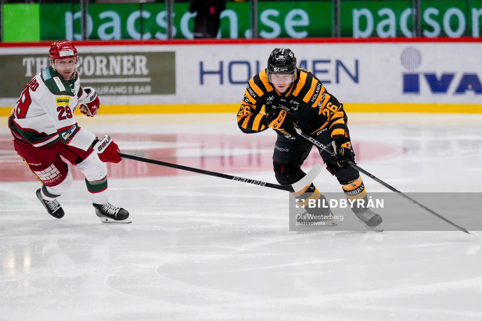 Modos Mikkel Aagaard och Skellefteås Anton Heikkinen