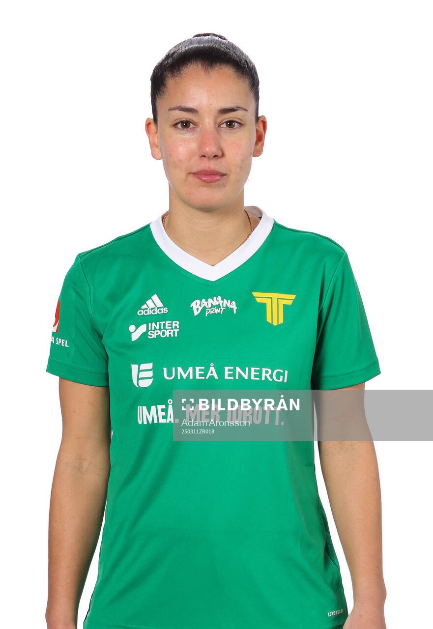 Team Thorengruppens Hanna Boubezari poserar för ett porträtt den 11 mars 2025 i Umeå.
