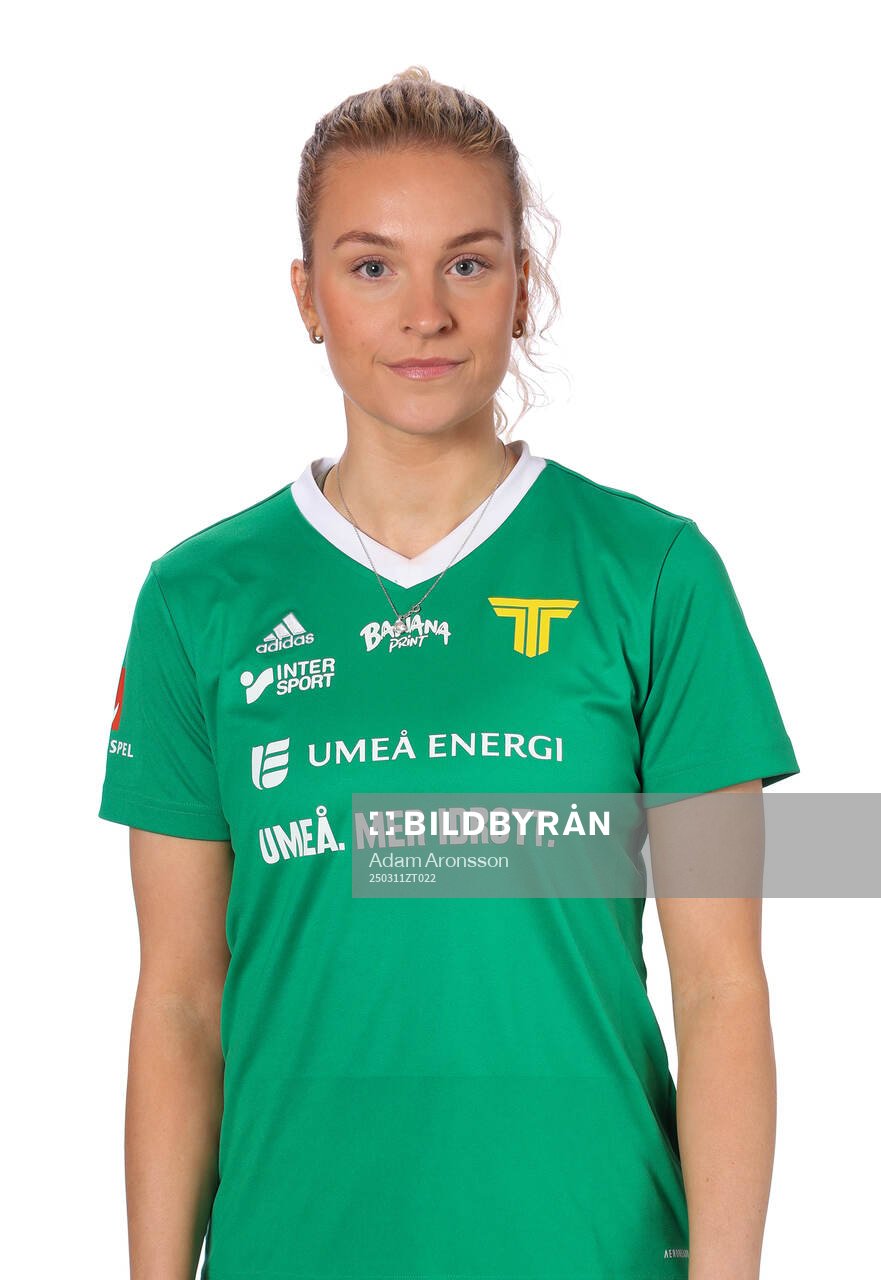 Team Thorengruppens Linnea Lindström poserar för ett porträtt den 11 mars 2025 i Umeå.
