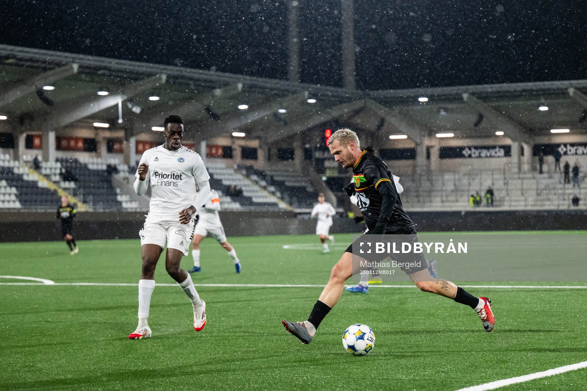 Utsiktens David Tokpah och GAIS Jonas Lindberg