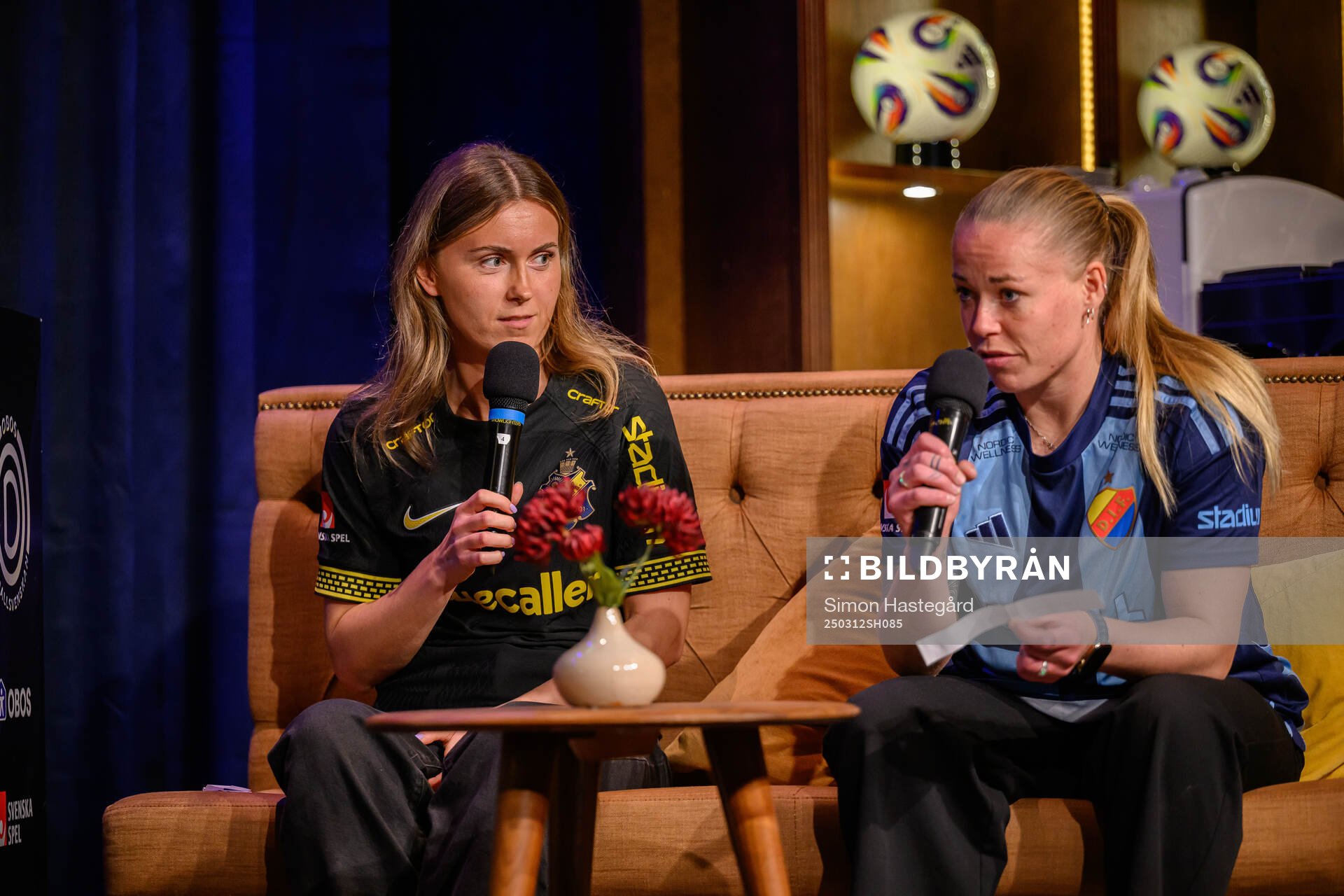 s Adelisa Grabus och Djurgårdens Sessy Åsland intervjuvas