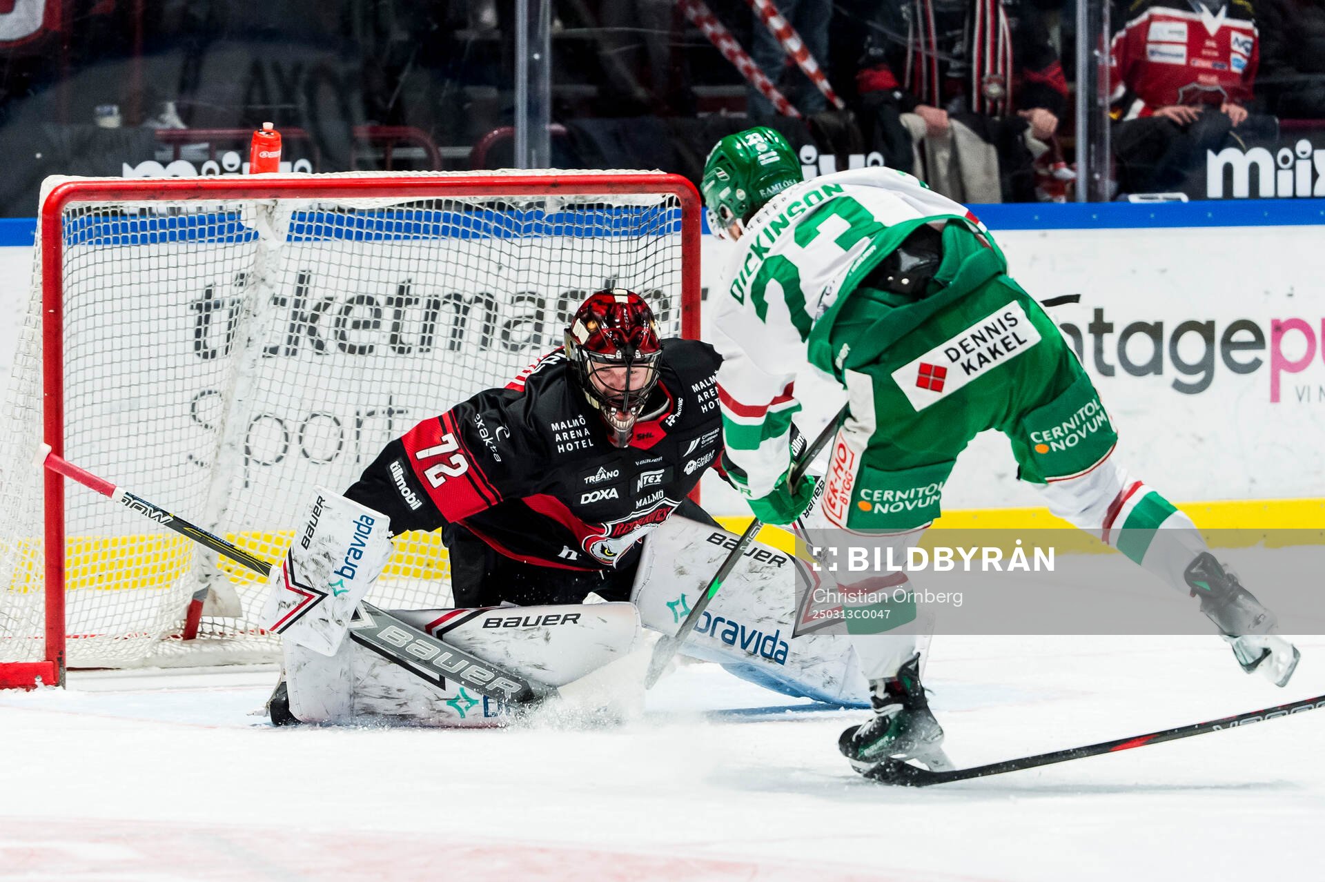 Rögles Joachim Blichfeld och Malmö Redhawks målvakt