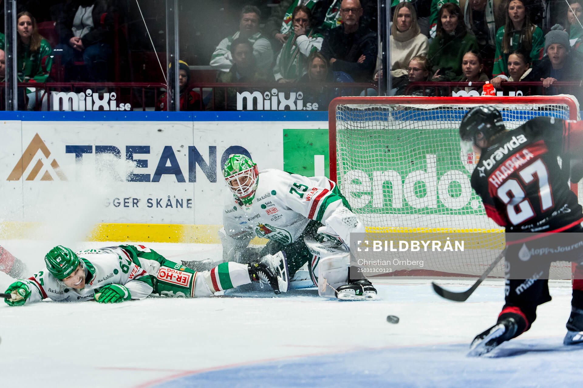 Malmö Redhawks Henrik Haapala gör 2-1 på Rögles