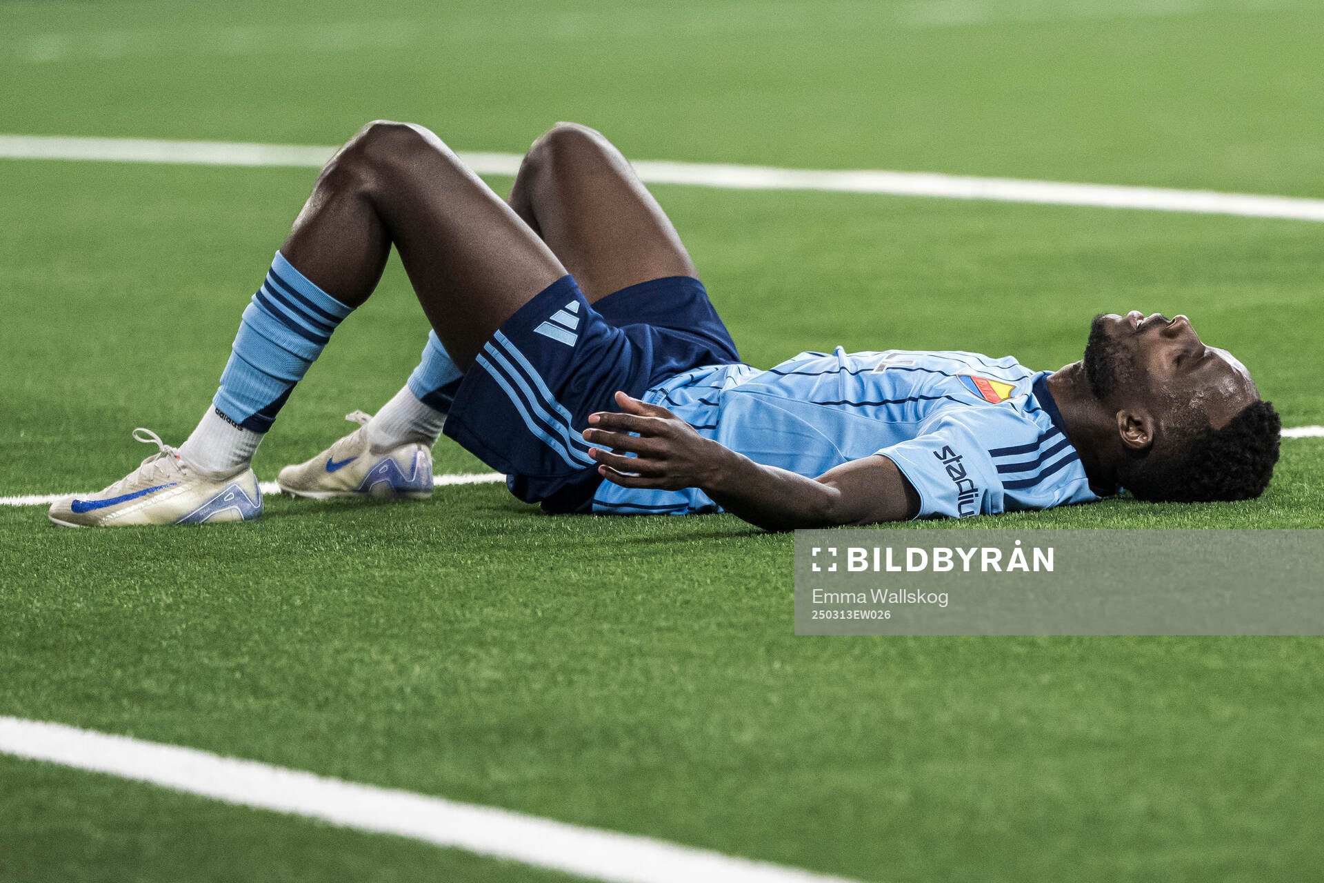 Tokmac Nguen of Djurgården looks dejected