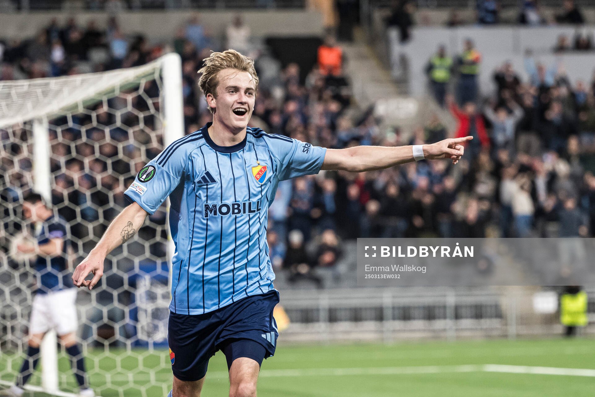 Oskar Fallenius of Djurgården celebrates
