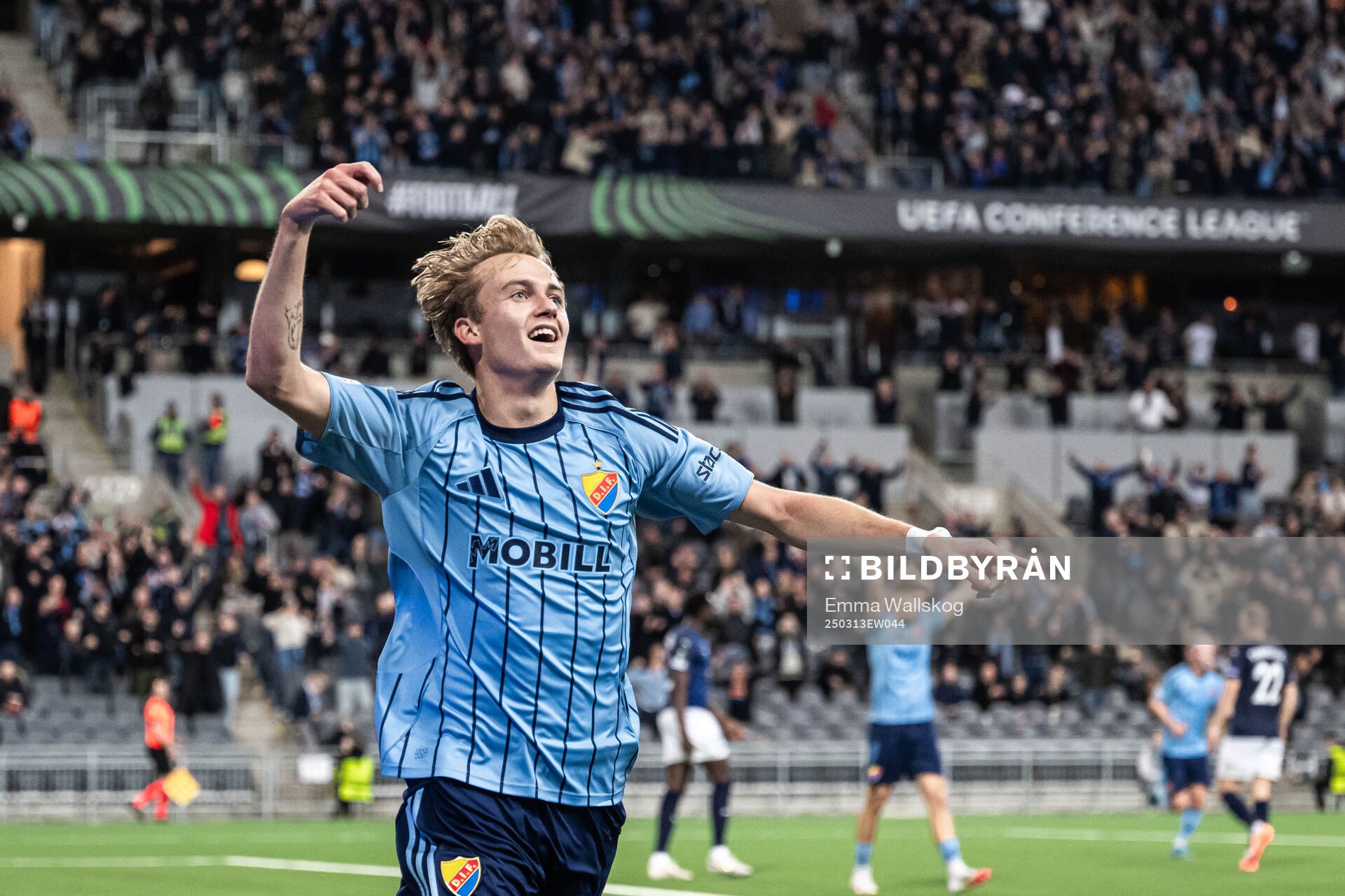 Oskar Fallenius of Djurgården celebrates