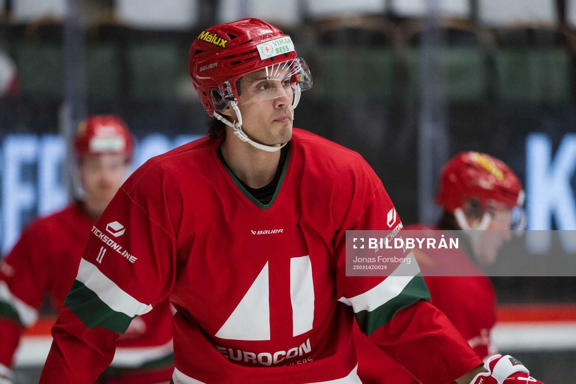 Modos Alexander True innan ishockeymatchen i kvalet till