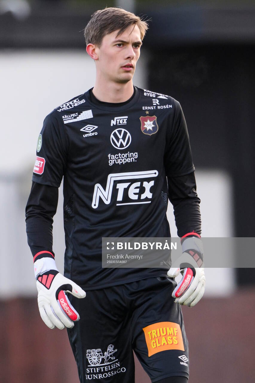 Örgrytes målvakt Lucas Samuelsson