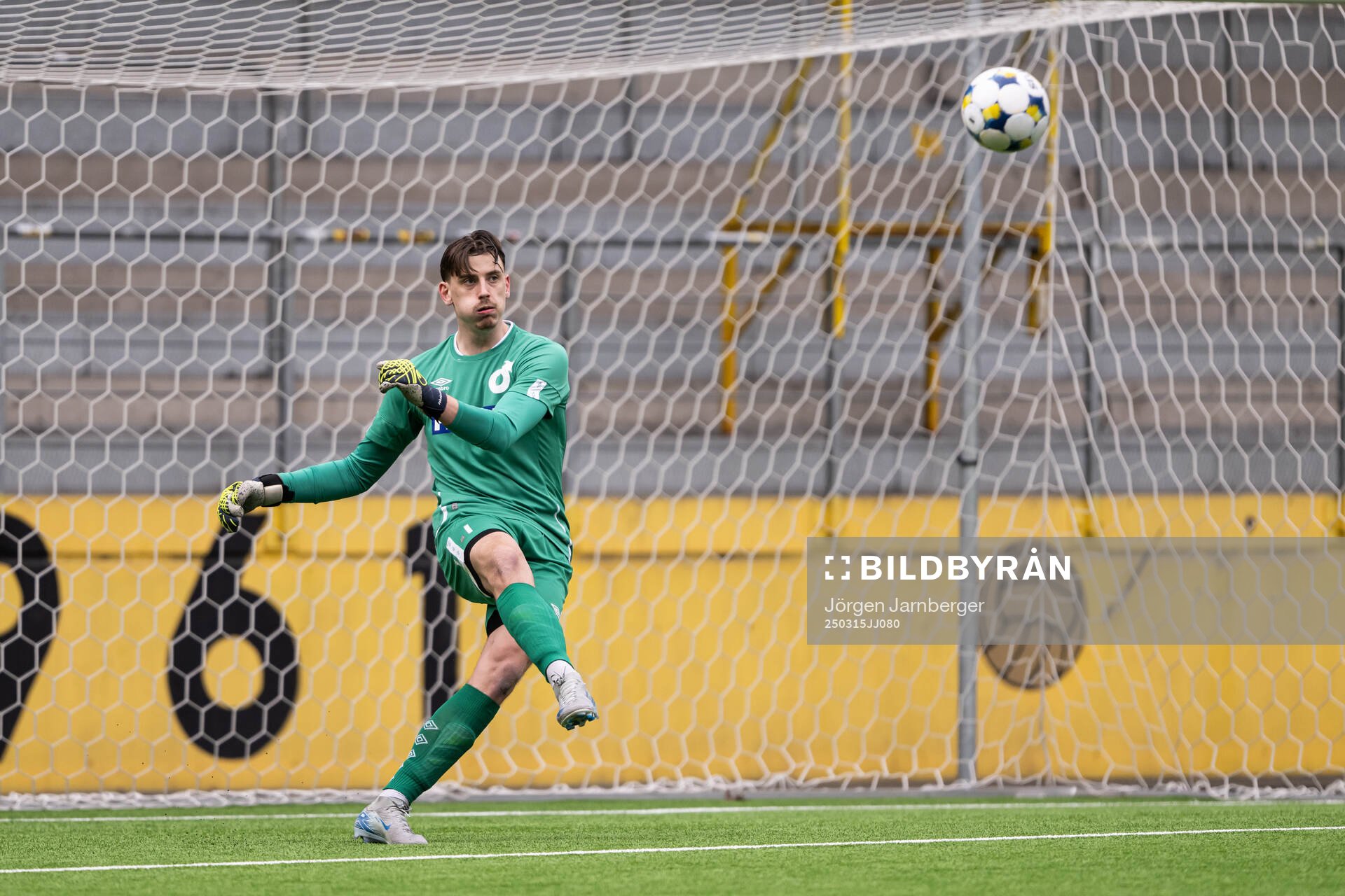 Degerfors målvakt Wille Jakobsson