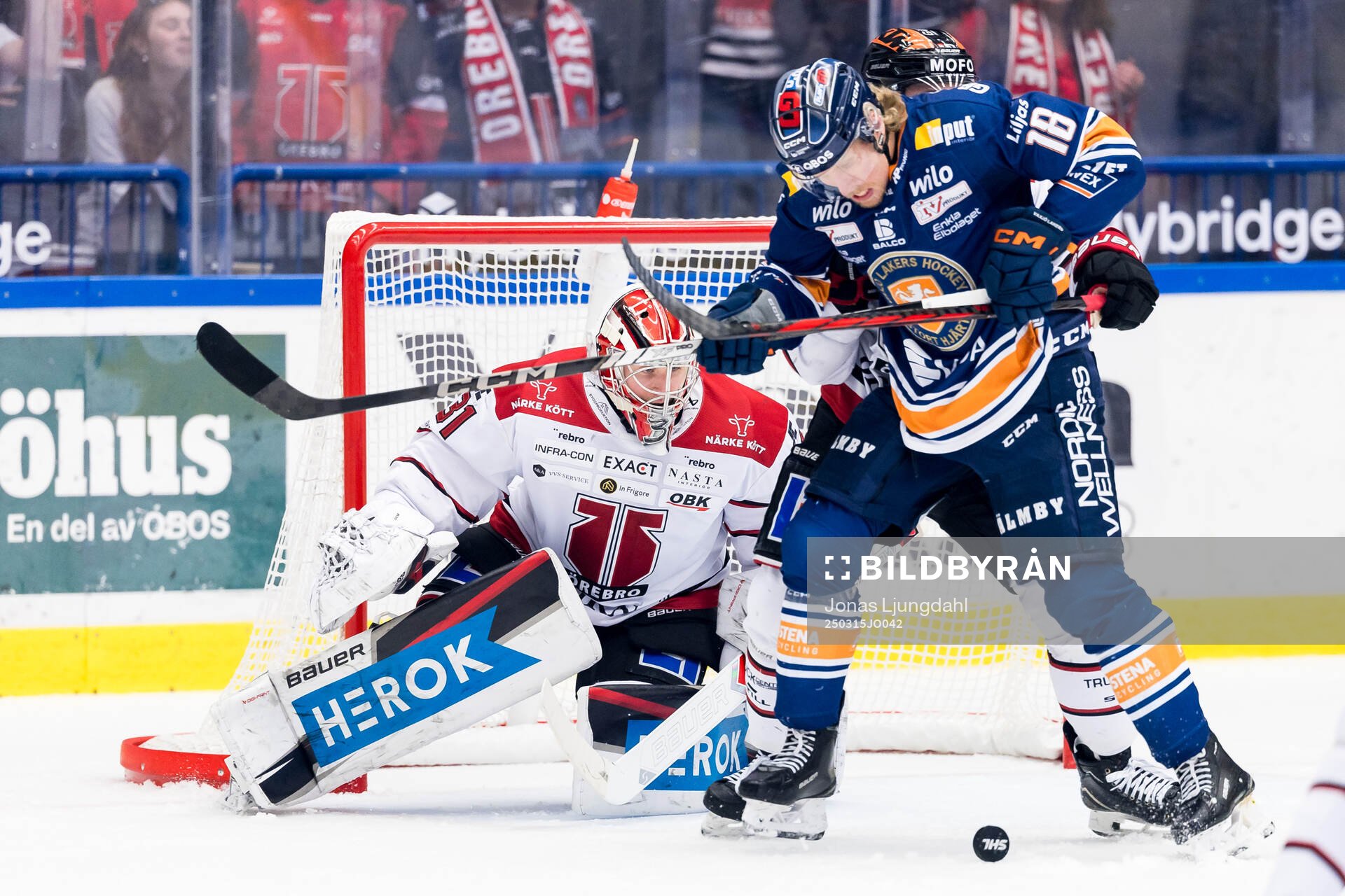 Örebros målvakt Jonas Arntzen och Växjös Marcus