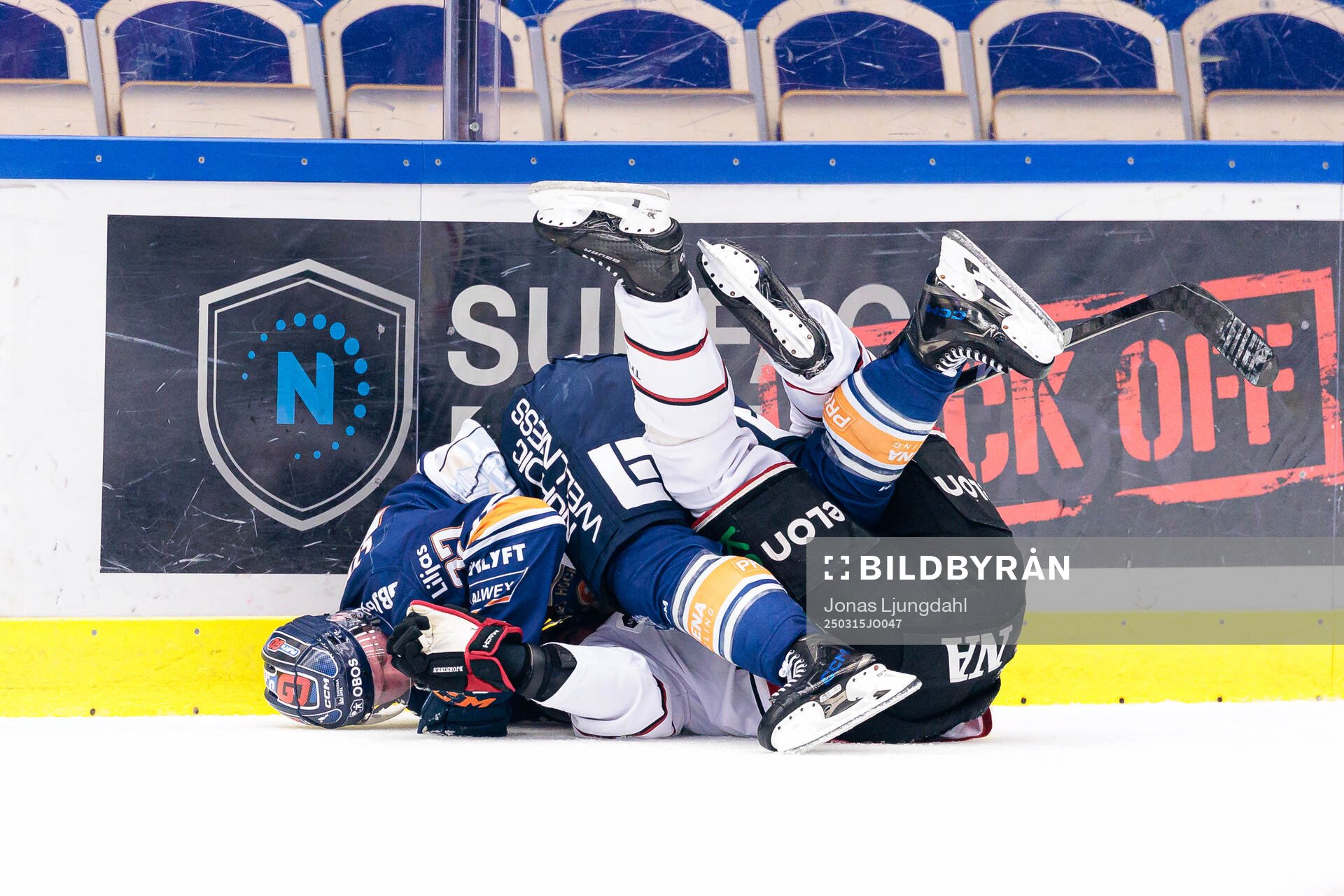 Gruff mellan Växjös Brian Cooper och Örebros Hannes