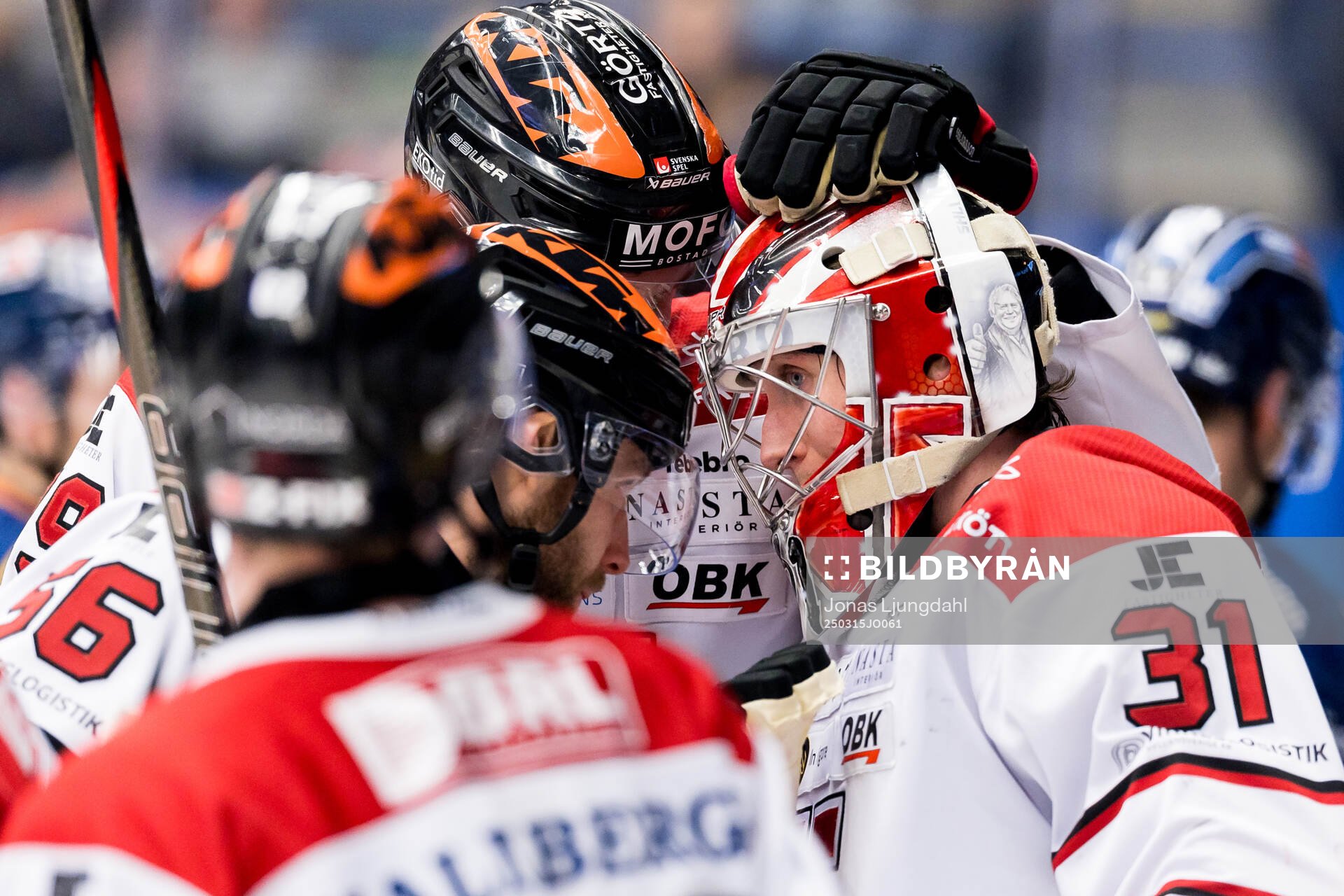 Örebros målvakt Jonas Arntzen jublar