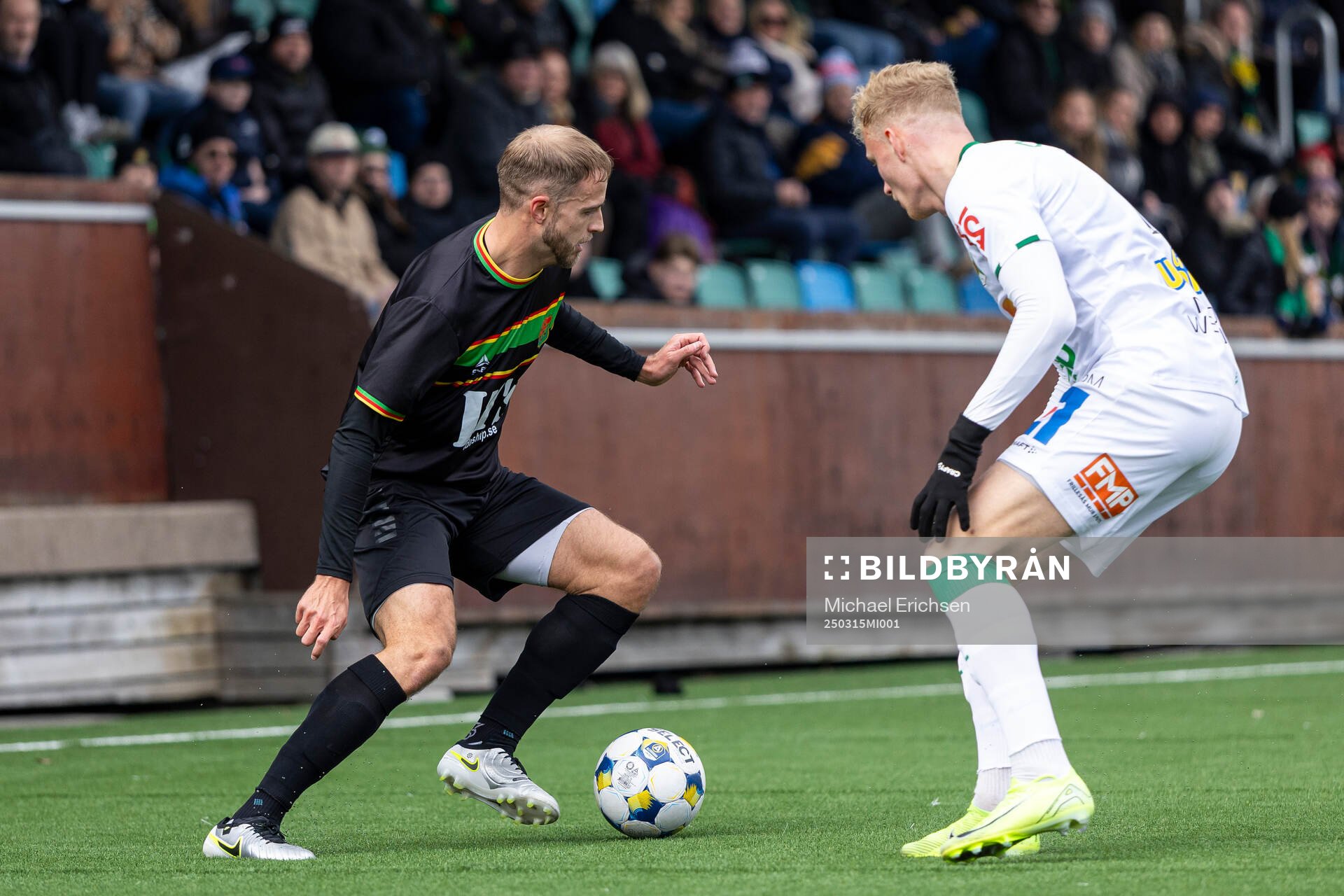 GAIS Gustav Lundgren och Varbergs Liam Olausson