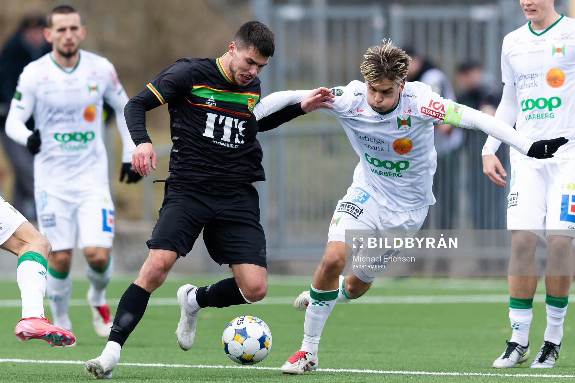 GAIS William Milovanovic och Varbergs Isak Vidjeskog