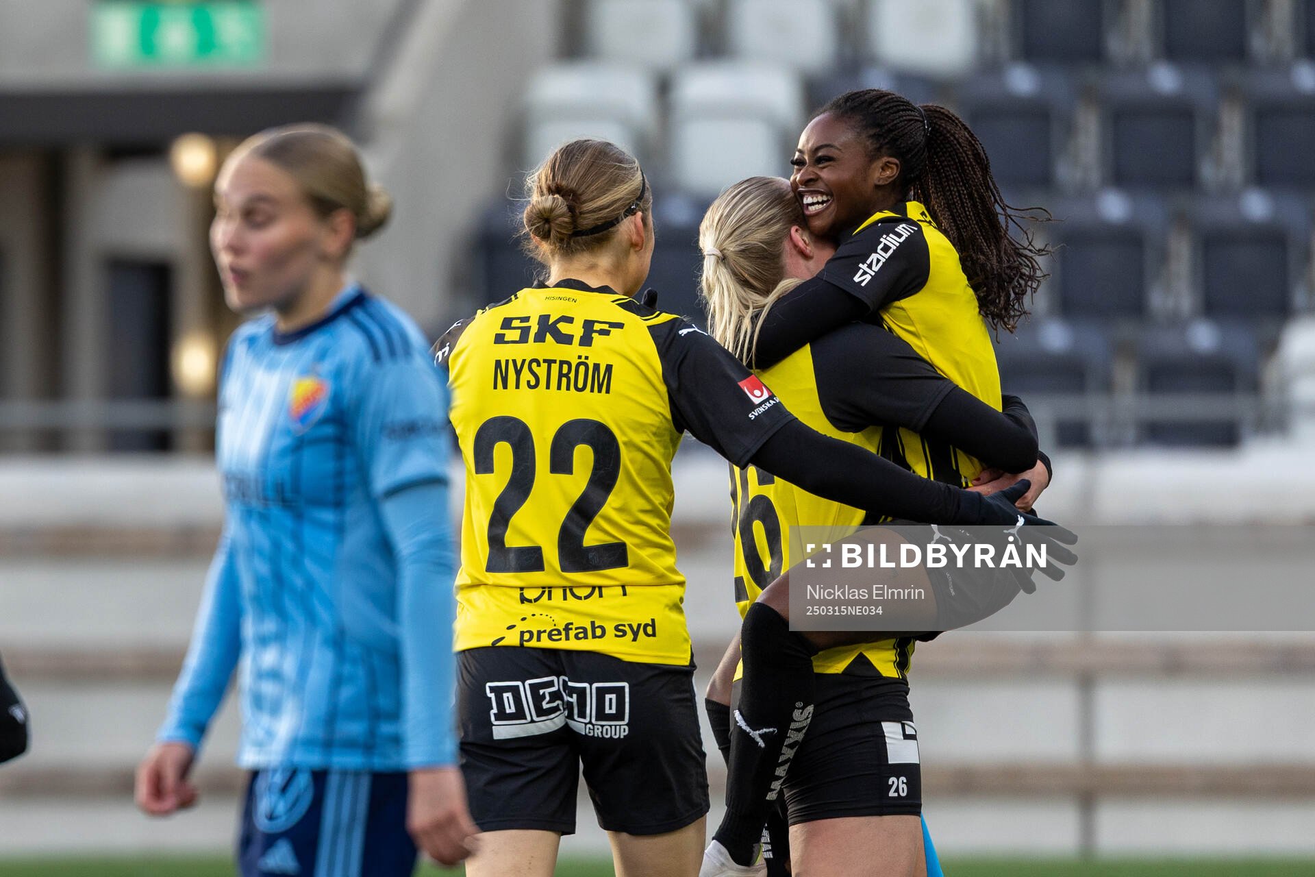 Häckens Monica Jusu Bah jublar