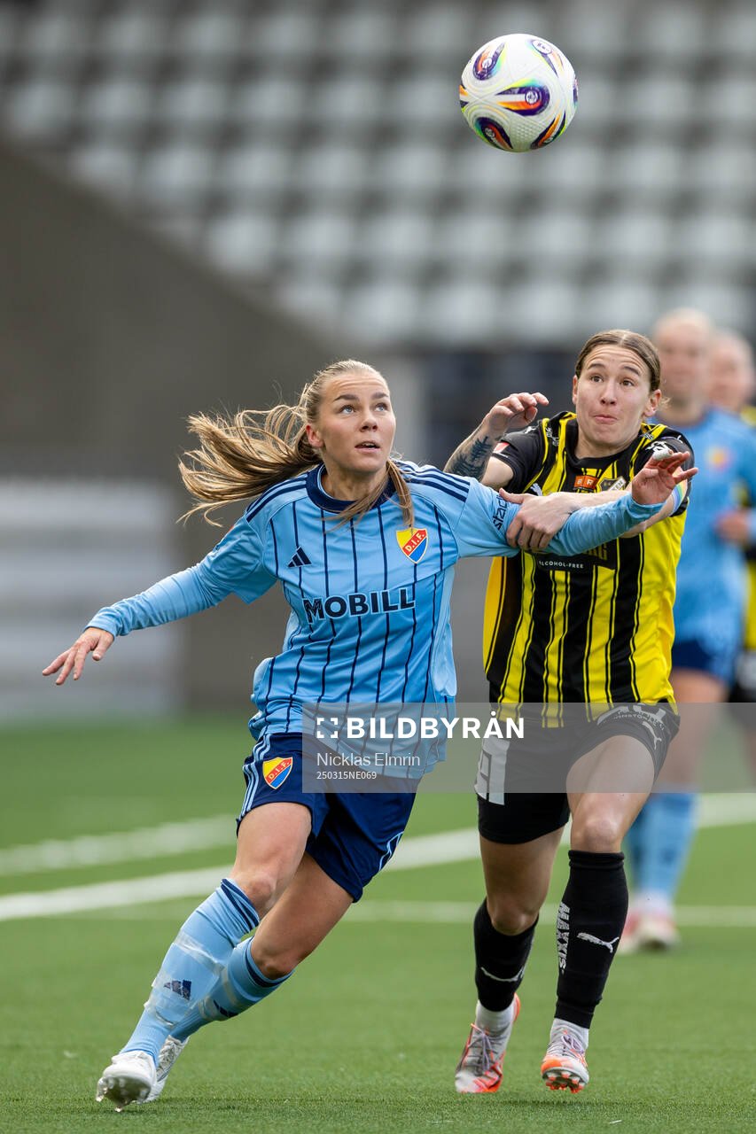 Djurgårdens Ebba Hed och Häckens Tabby Tindell
